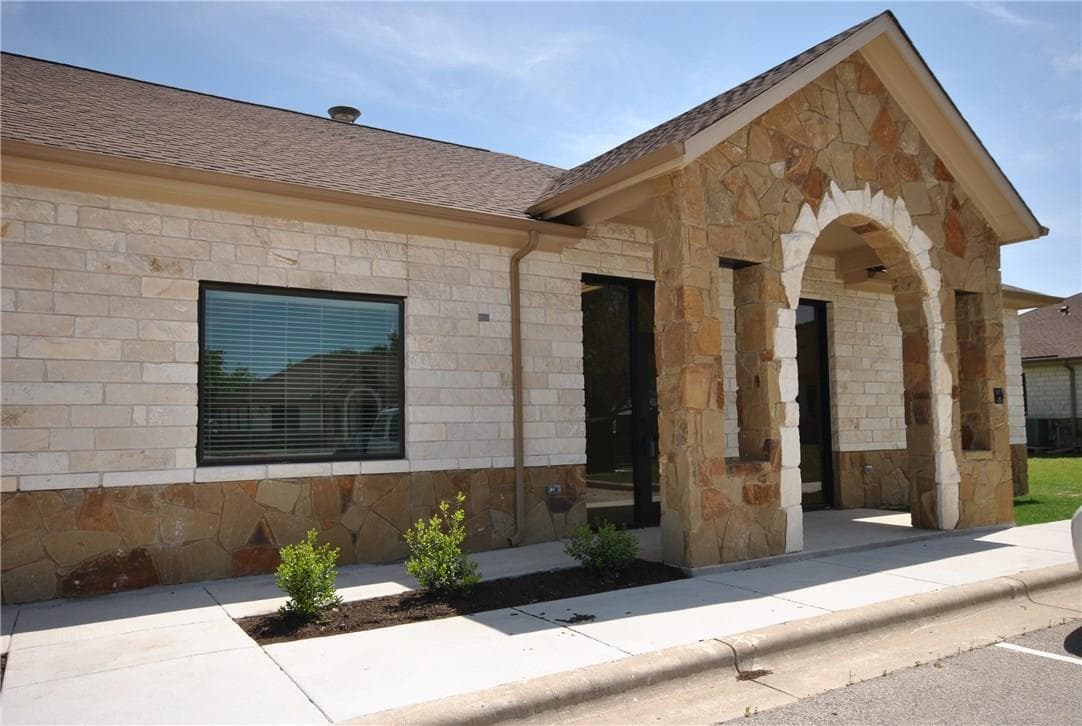 2911 S A.W. Grimes Blvd #760