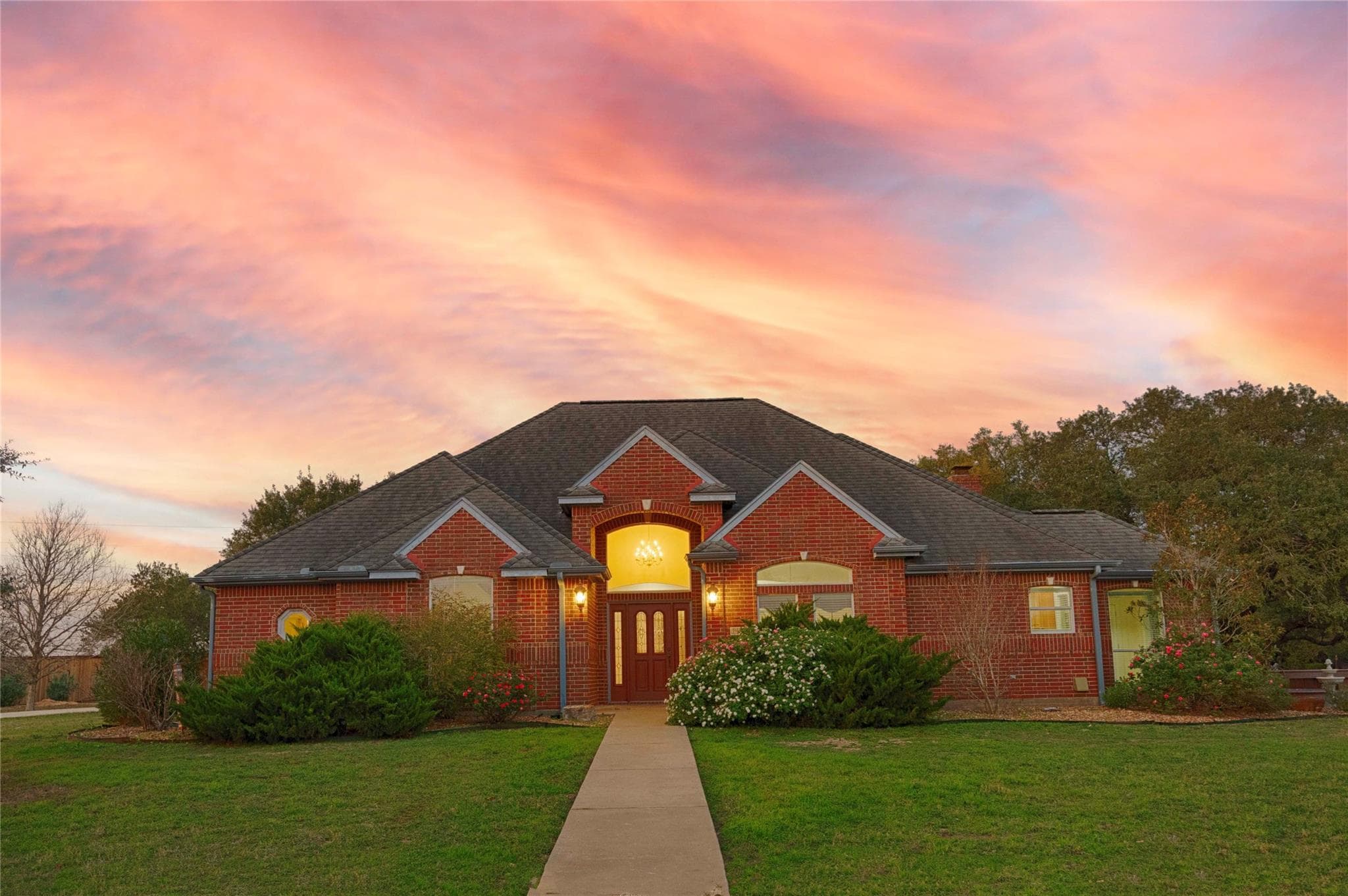 900 Schulze Rd