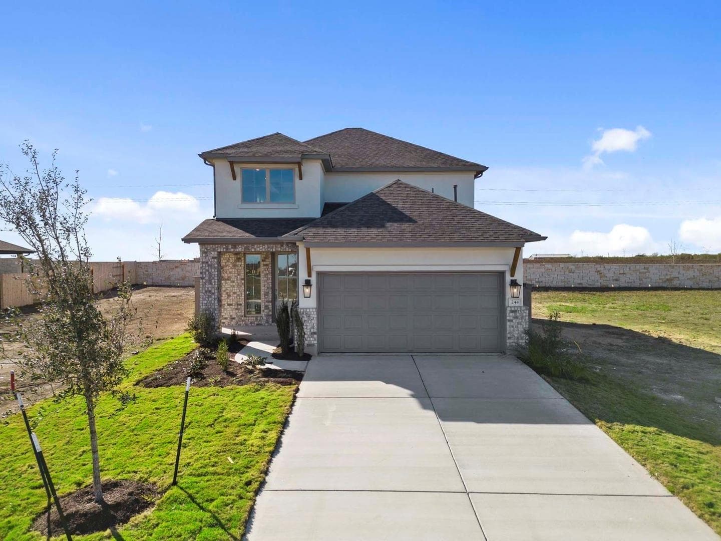 244 Bloomington Loop