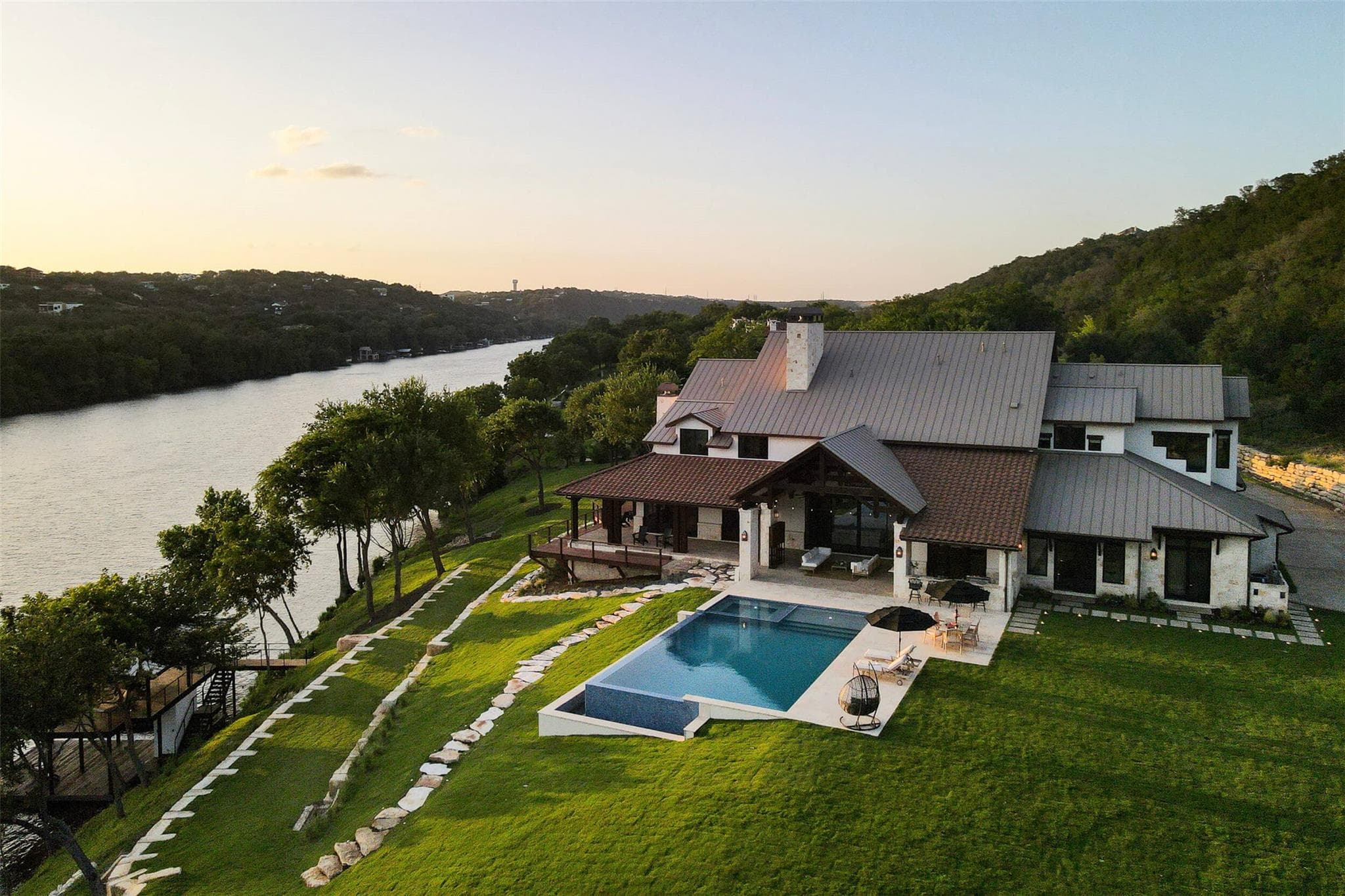 15016 Flat Top Ranch Rd