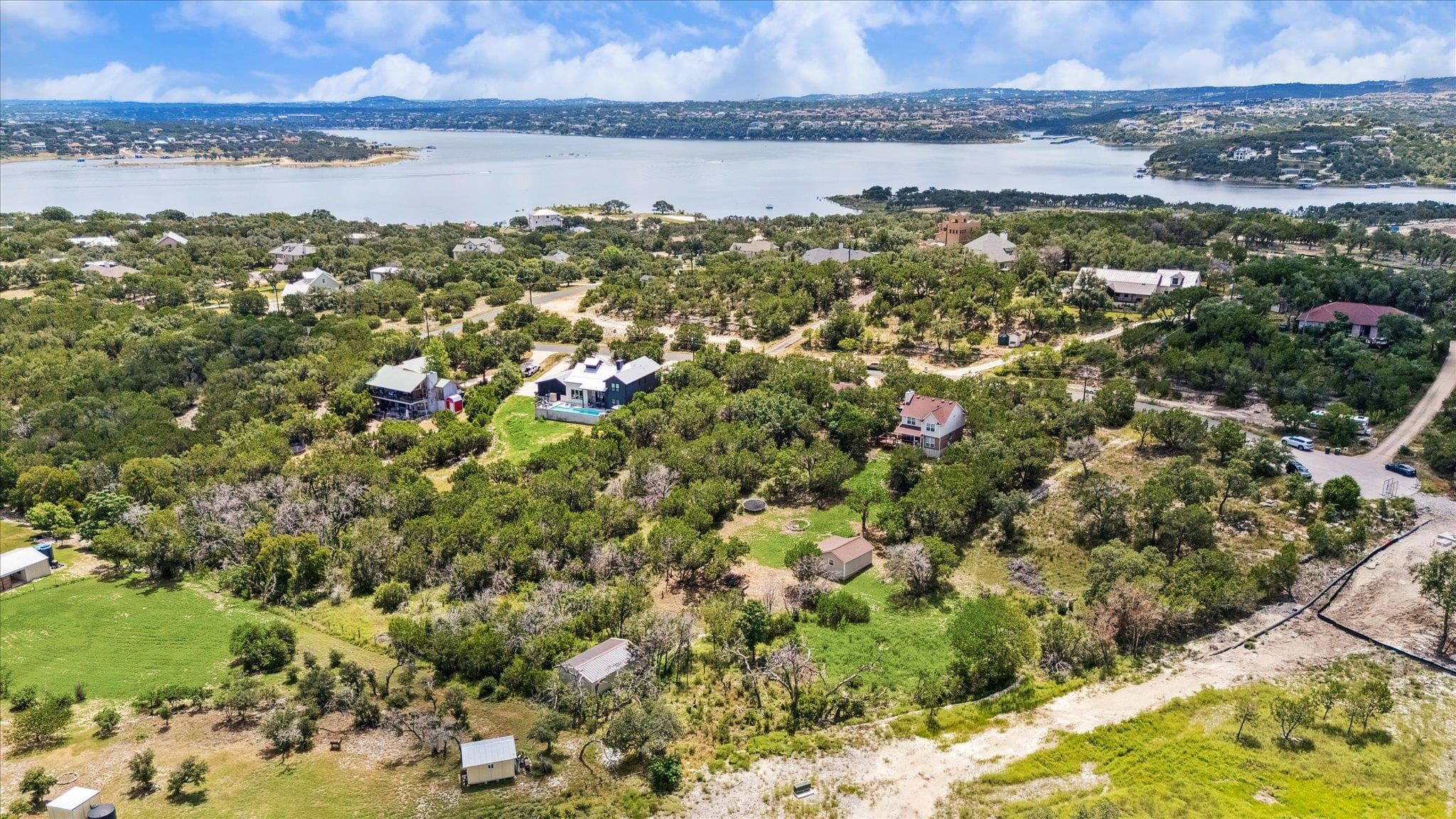 1102 Debco Ln