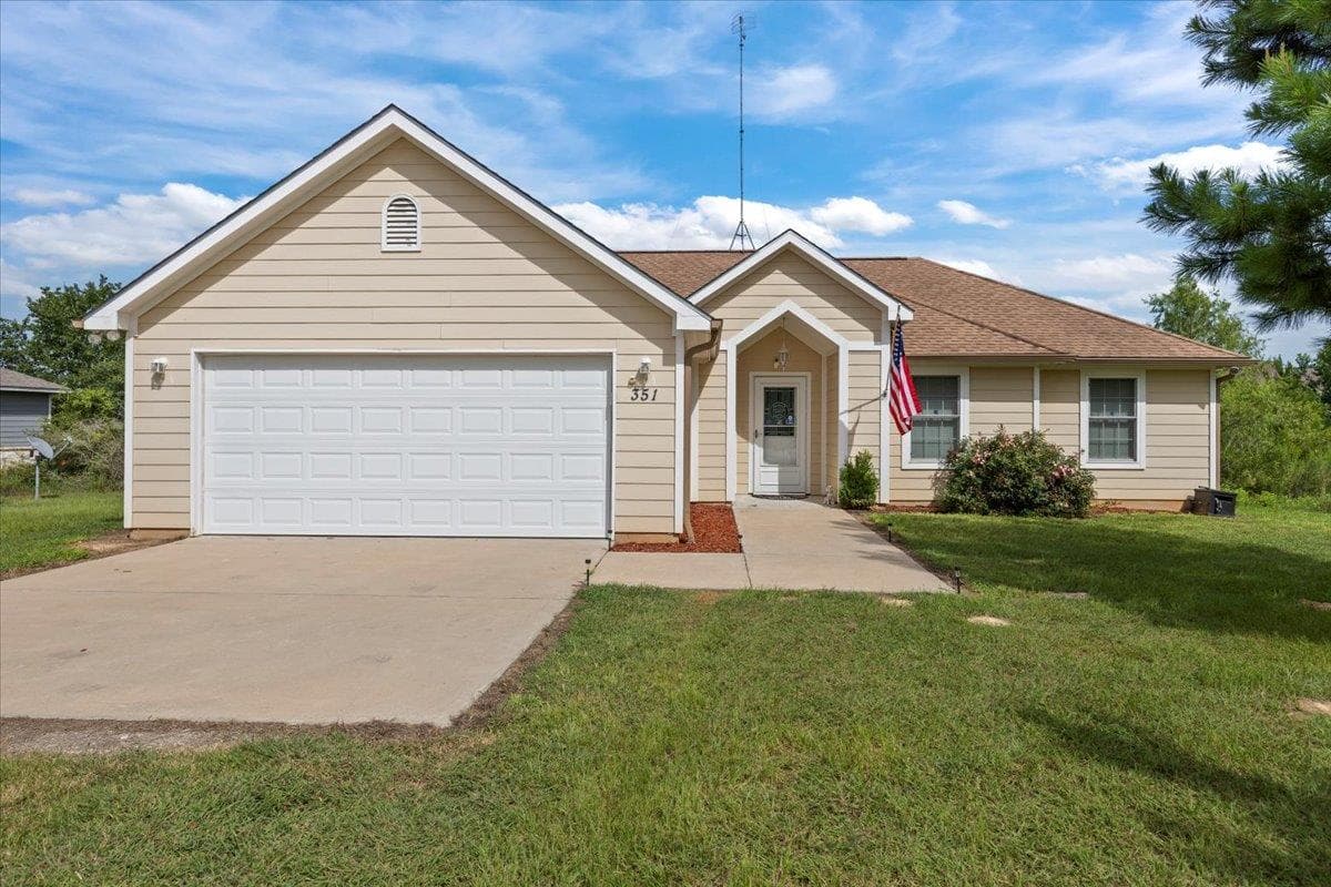 351 Cardinal Dr