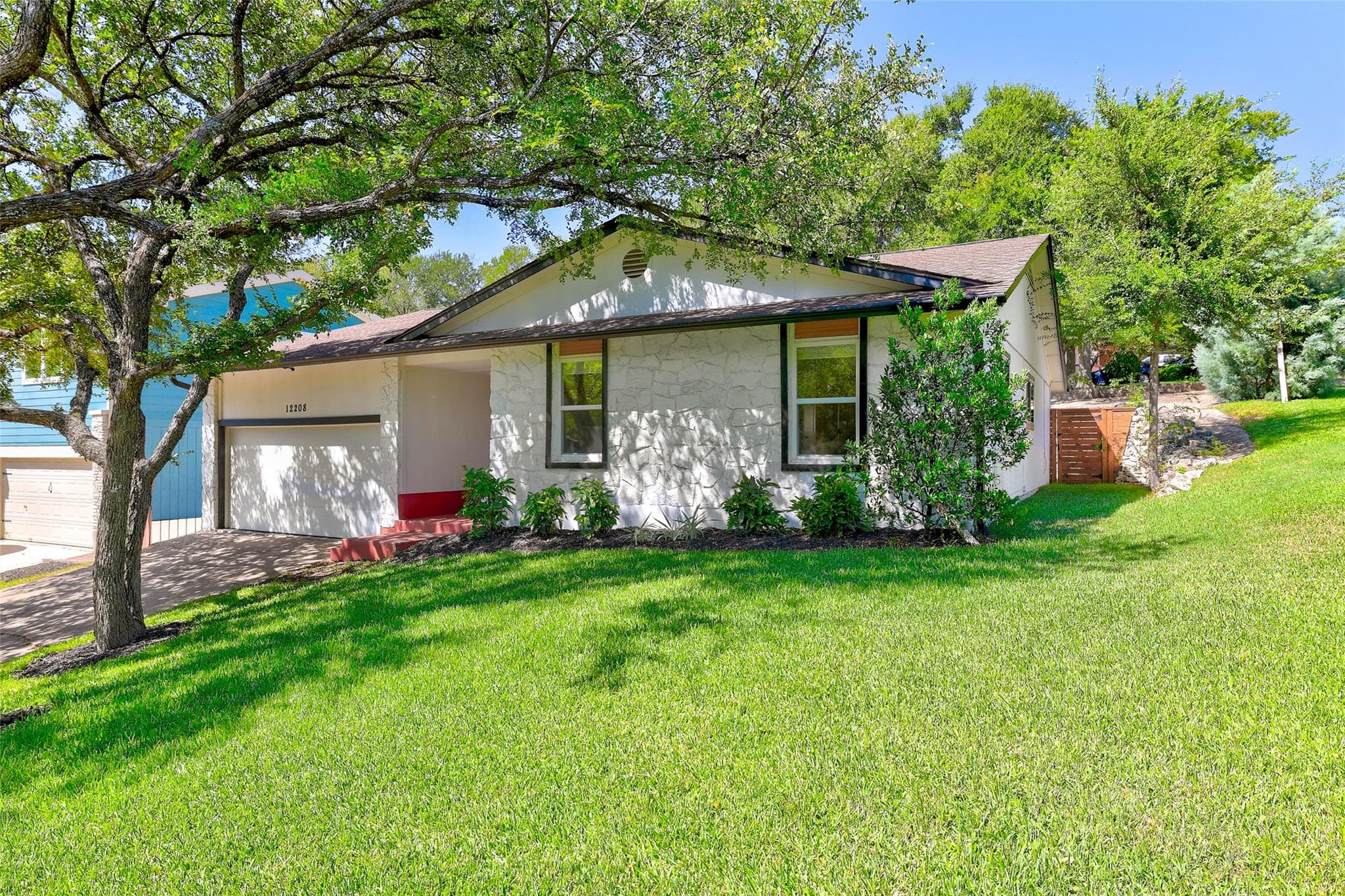 12208 Forsythe Dr