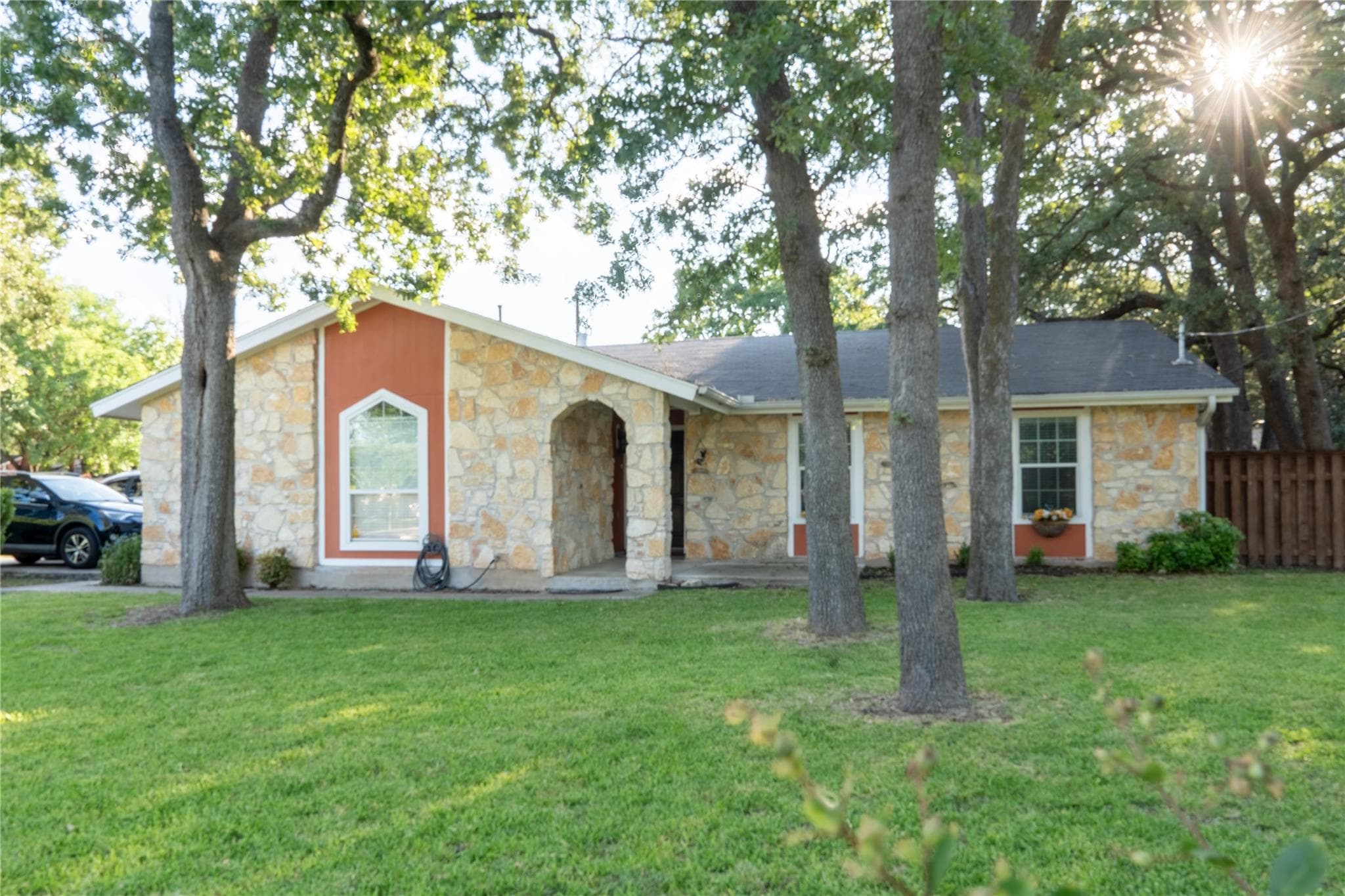 2107 Emerald Isle Dr