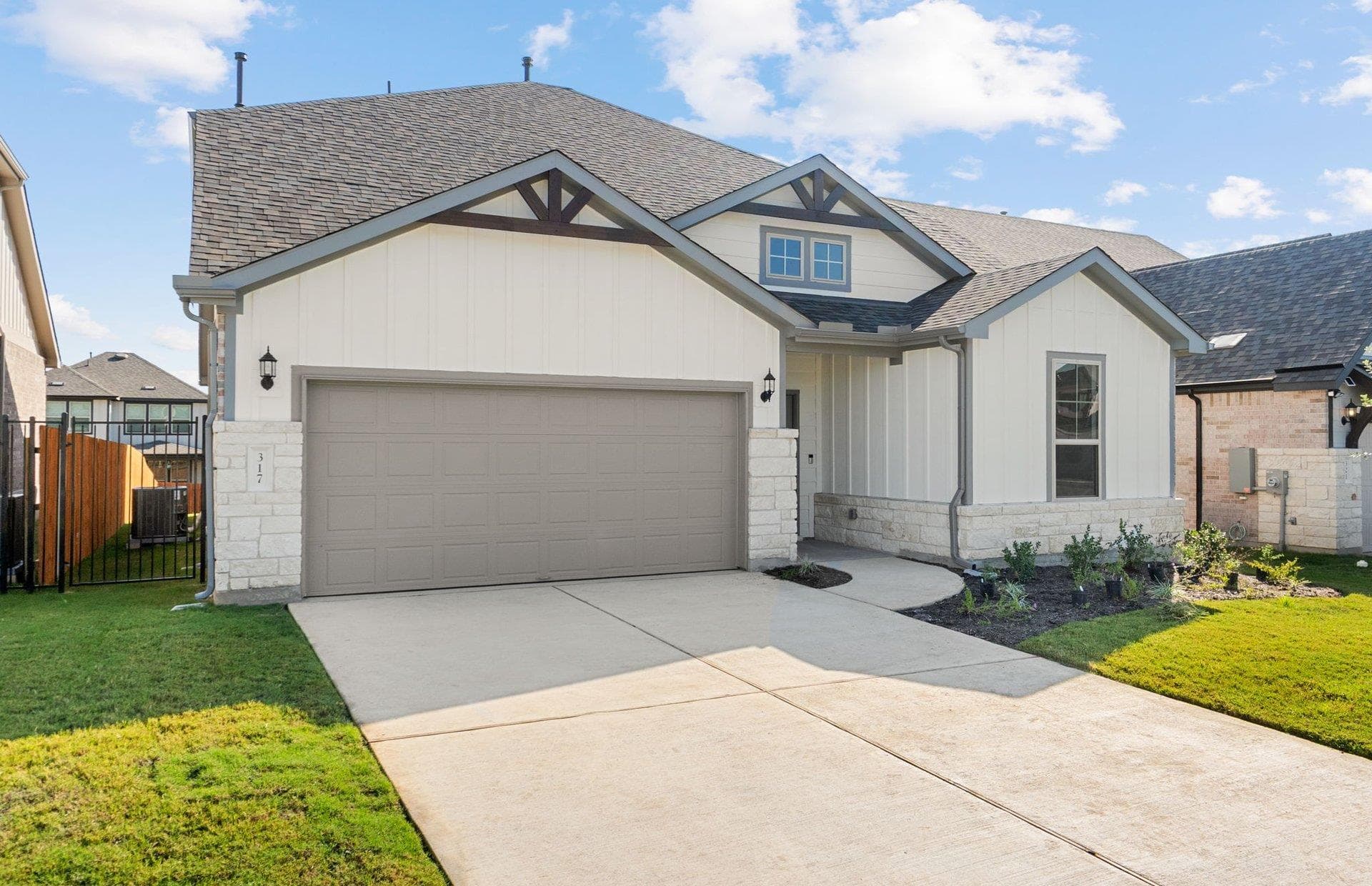 317 Bristlecone Bnd
