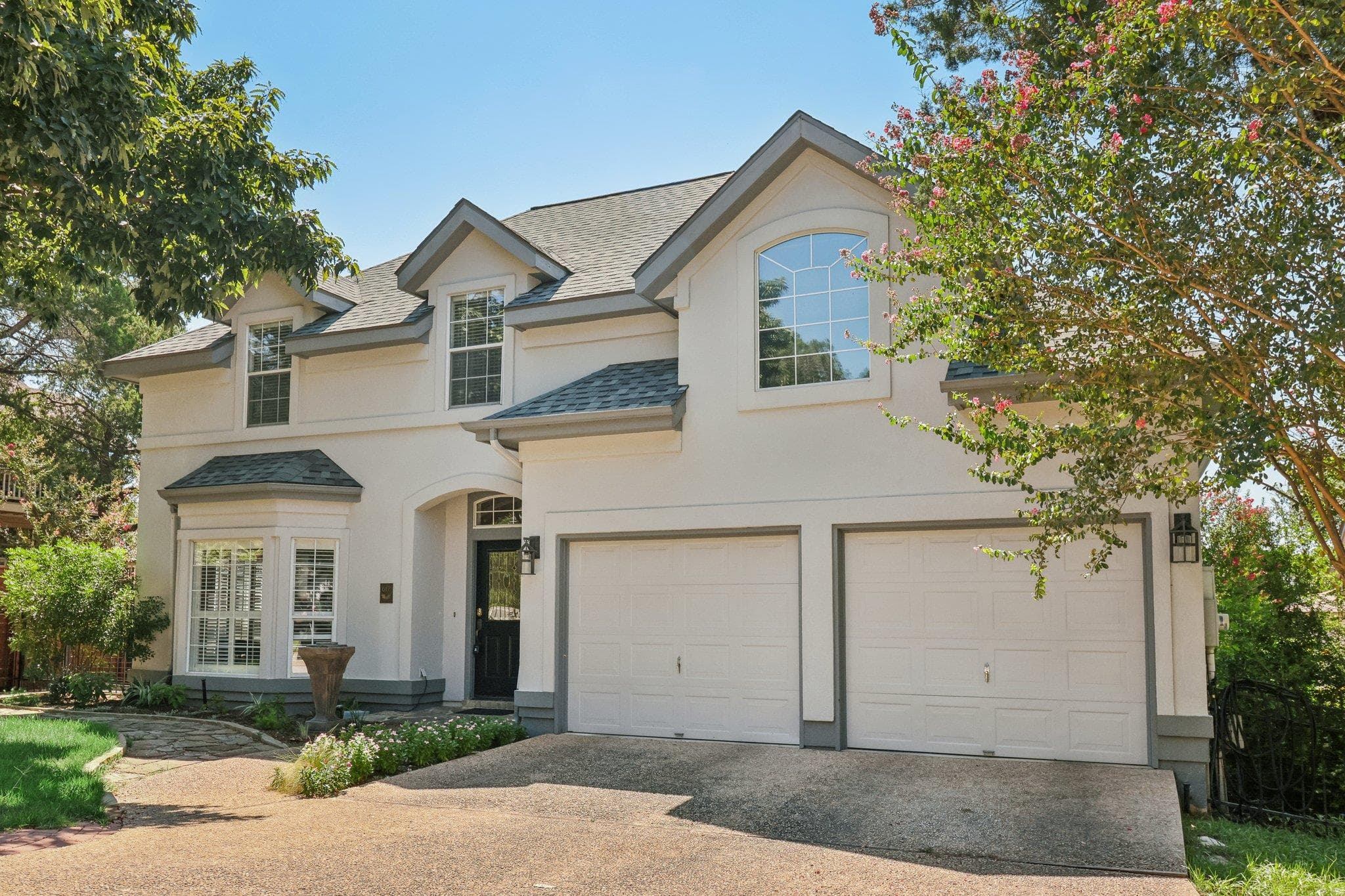 617 Evergreen Ln