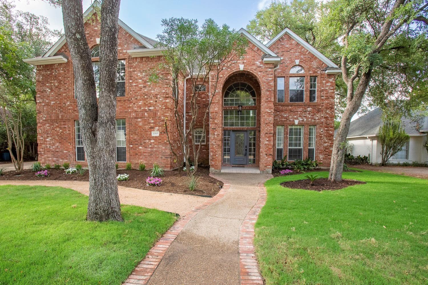10115 Pinehurst Dr