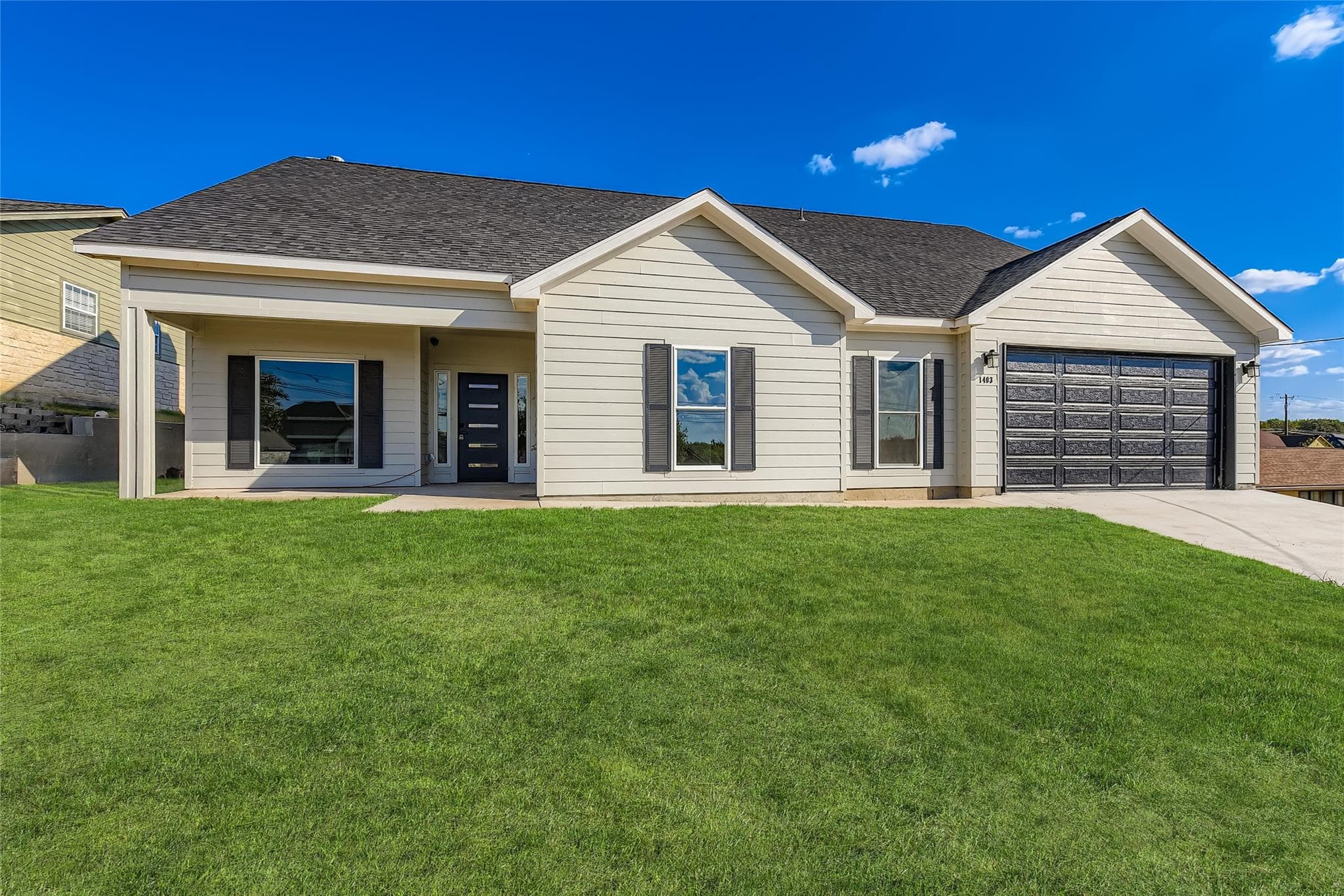 1403 Sunset Dr