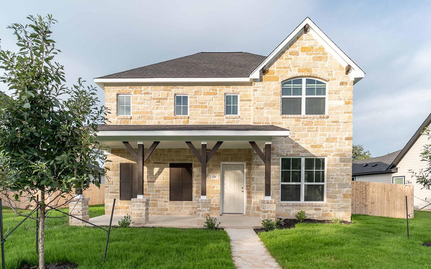 249 Villars Dr