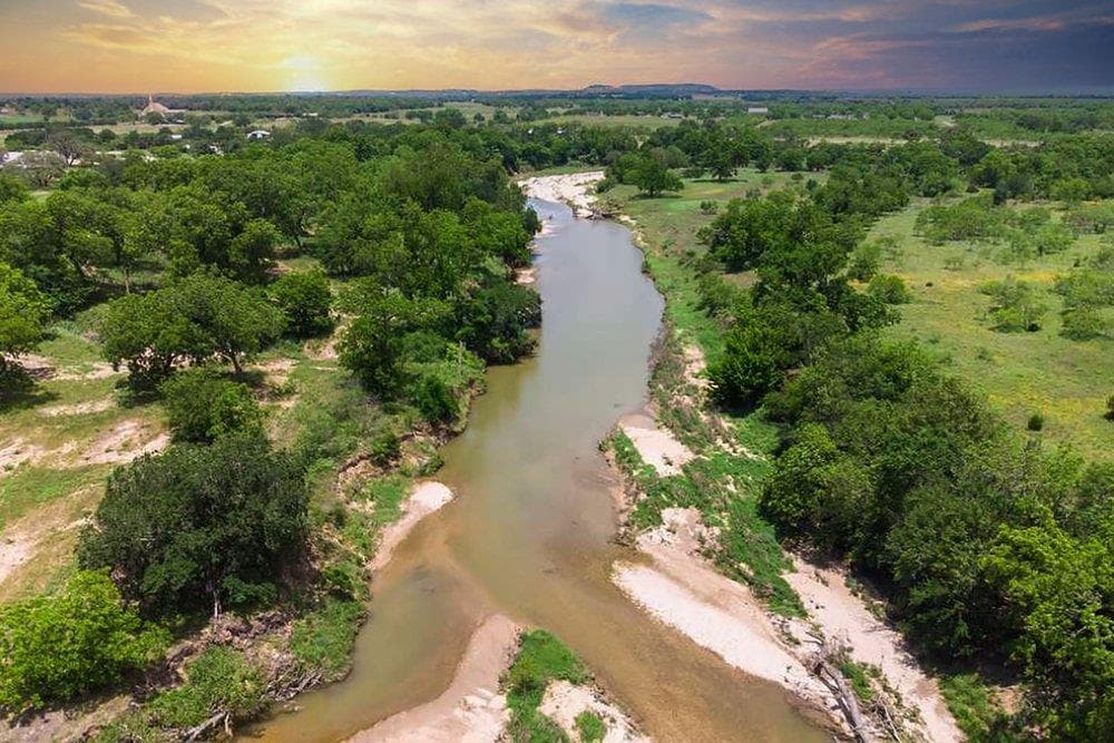 5112 E US Highway 290 Hwy #12