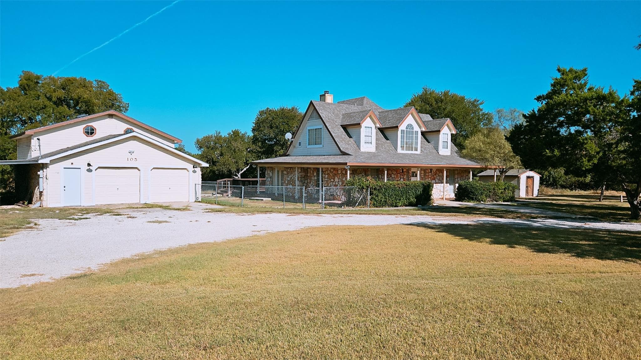 105 Meadow Dr