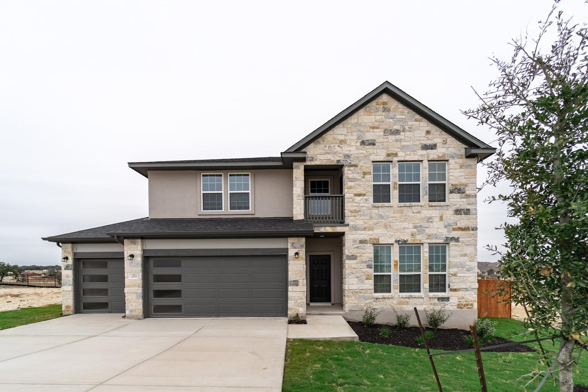 209 Joy Ln