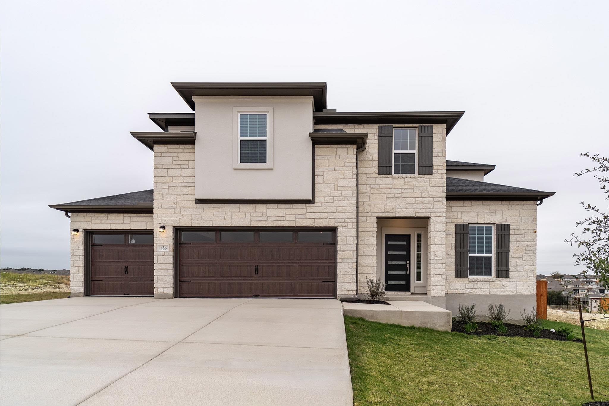 109 Joy Ln