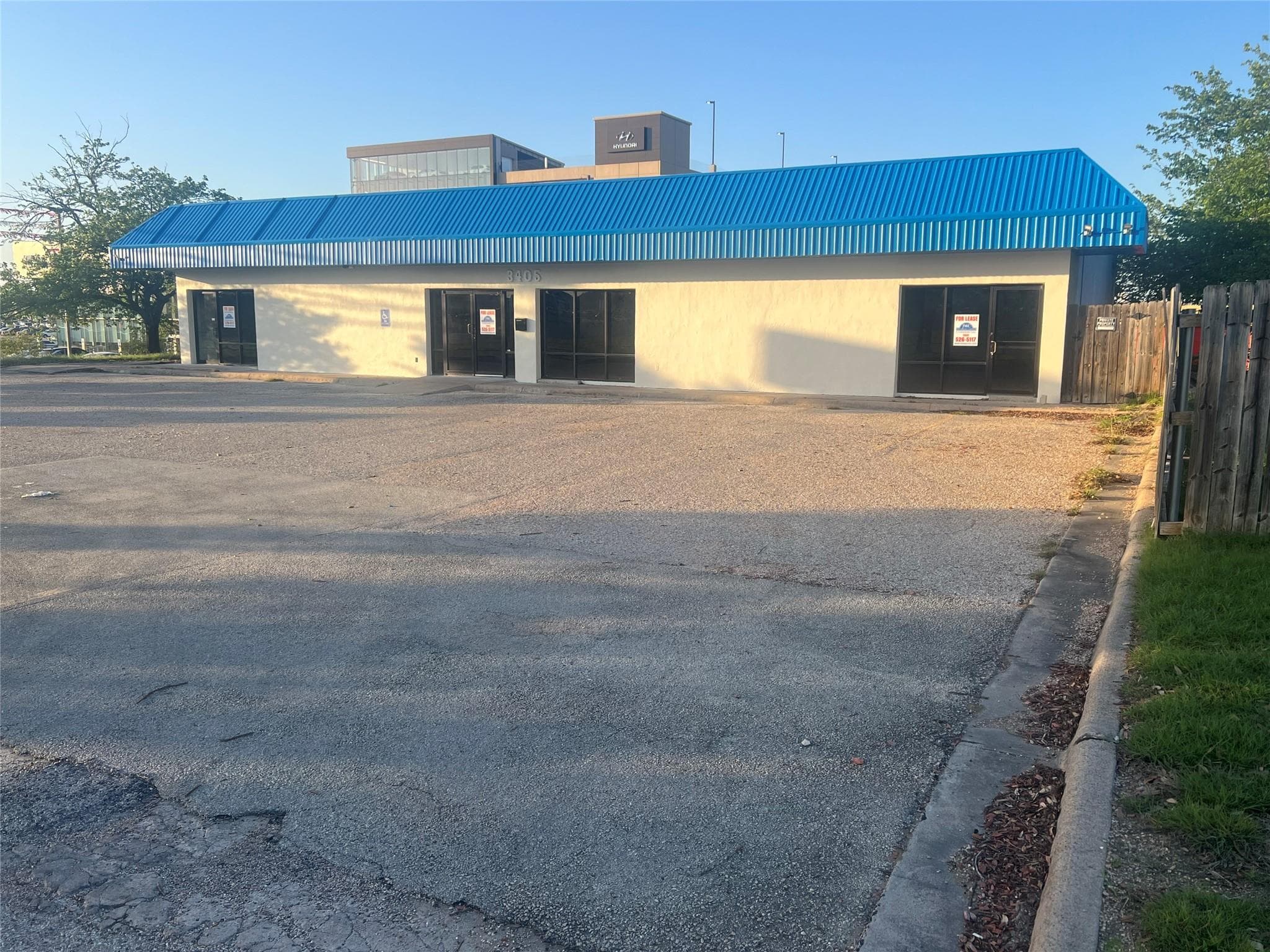 3405 E Central Texas Expressway (I-14) Expy E #101, 102, 103