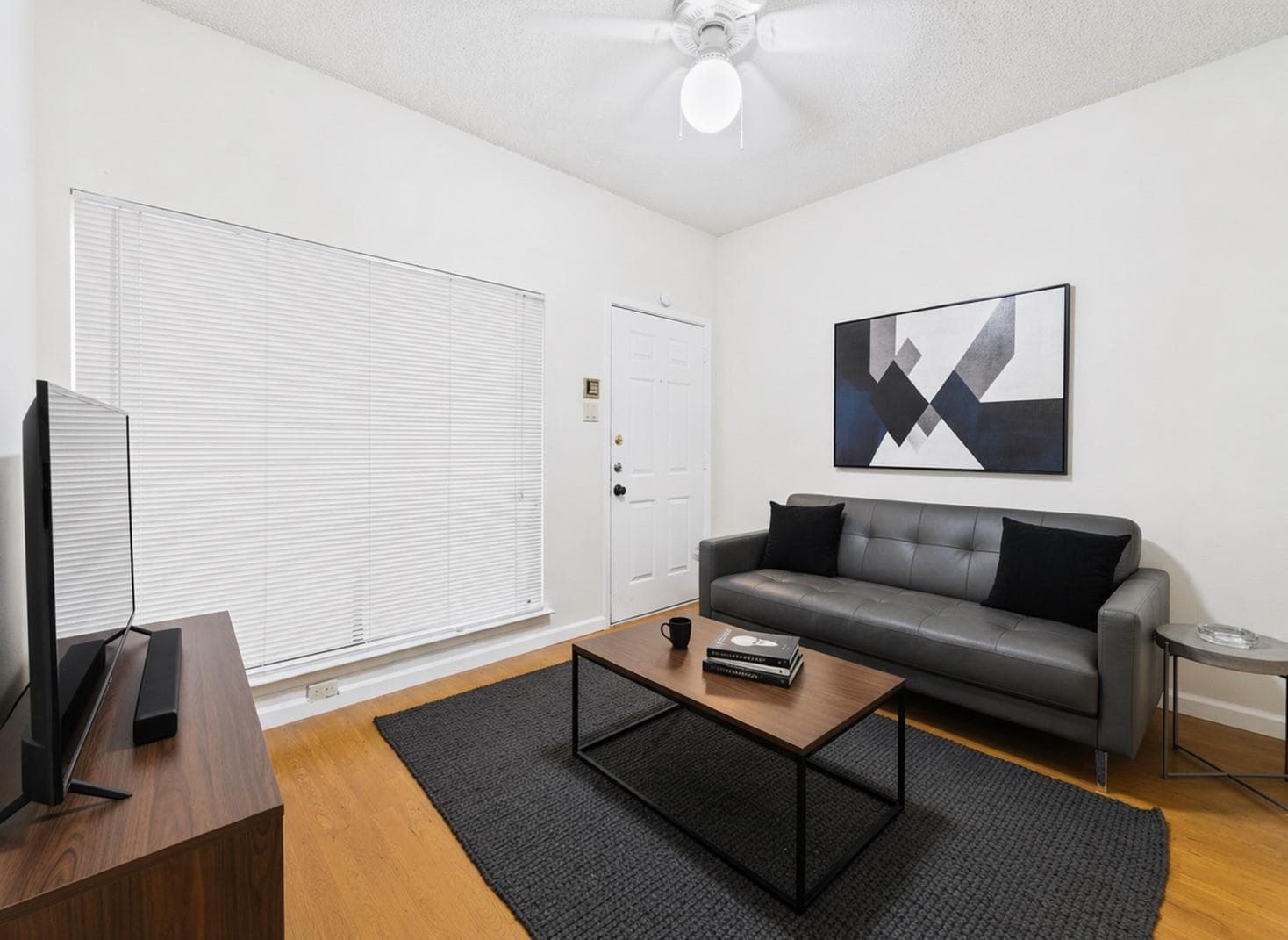 2815 Rio Grande St #109