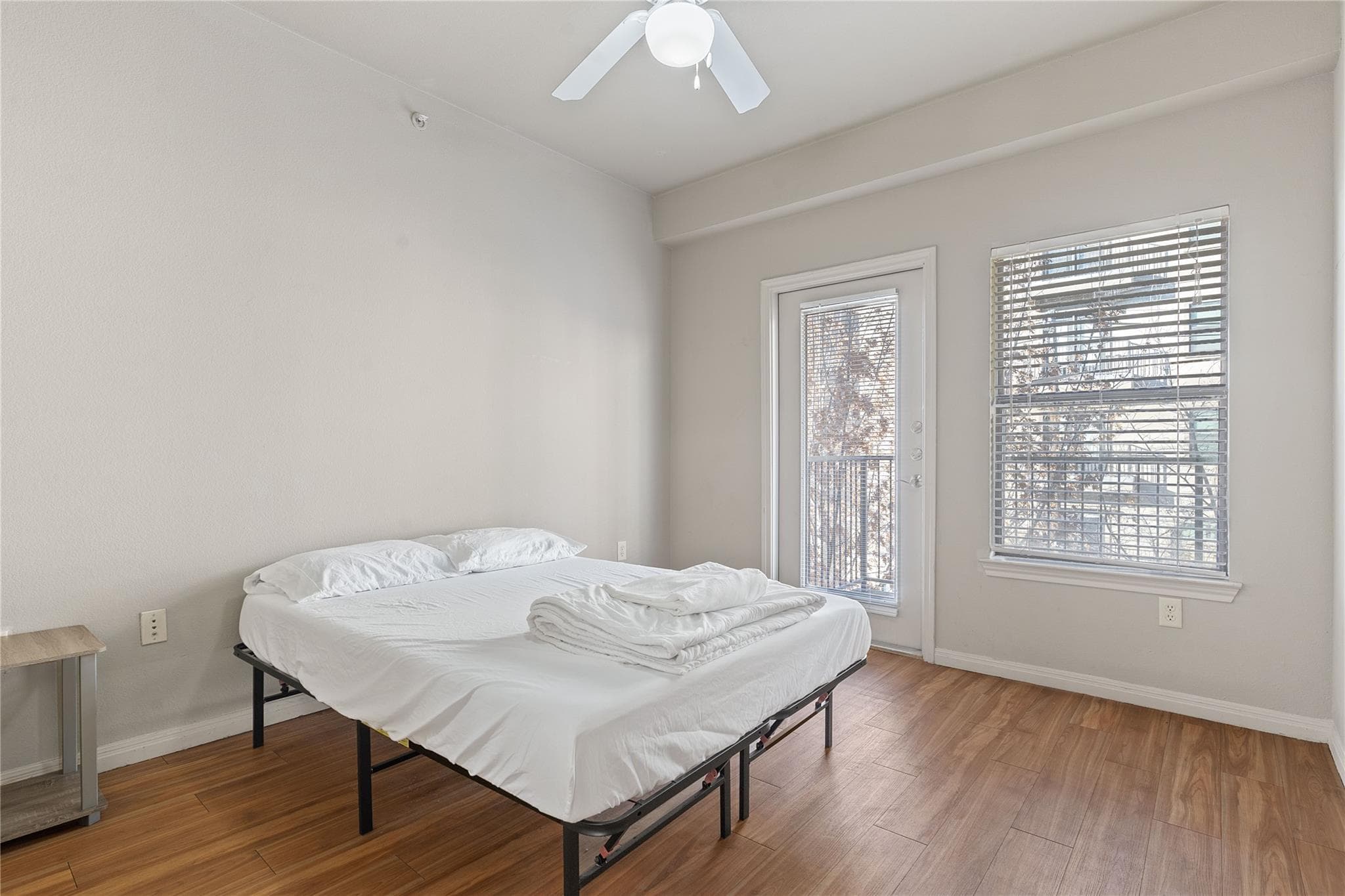 2515 Pearl None #513