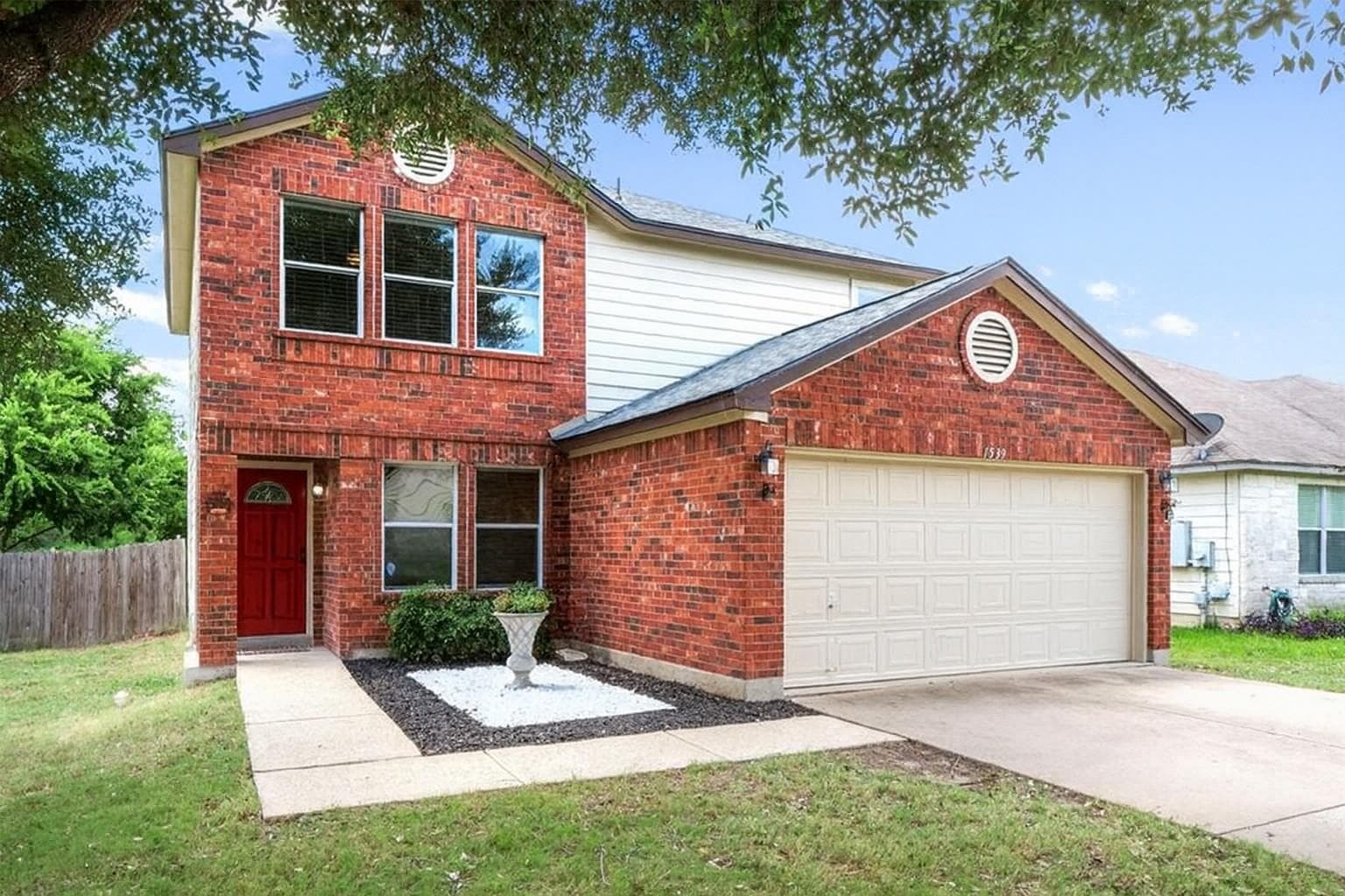 1539 Apollo Cir