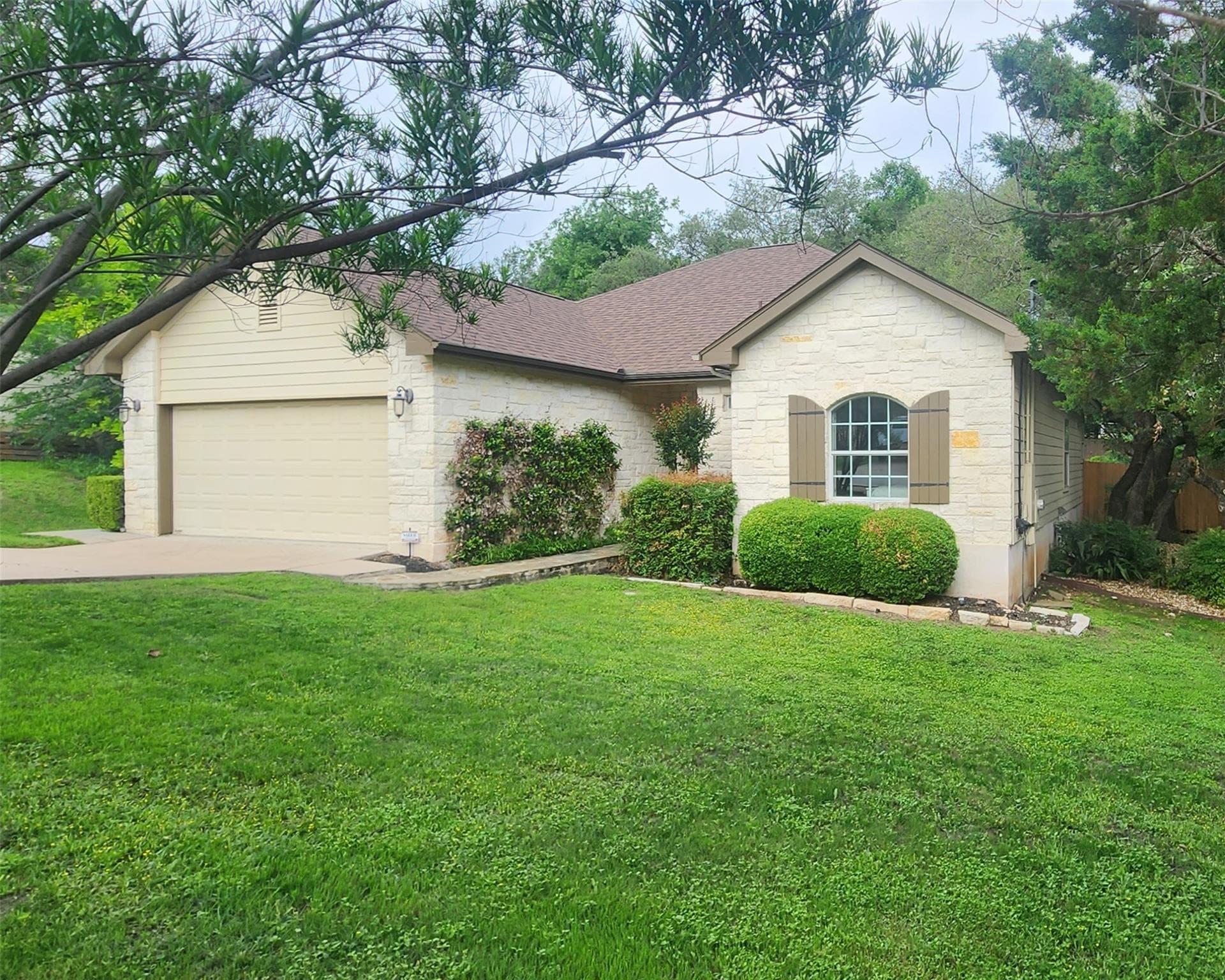 14911 Longbranch Dr