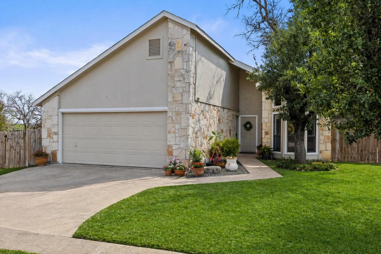 102 Pitchfork Dr