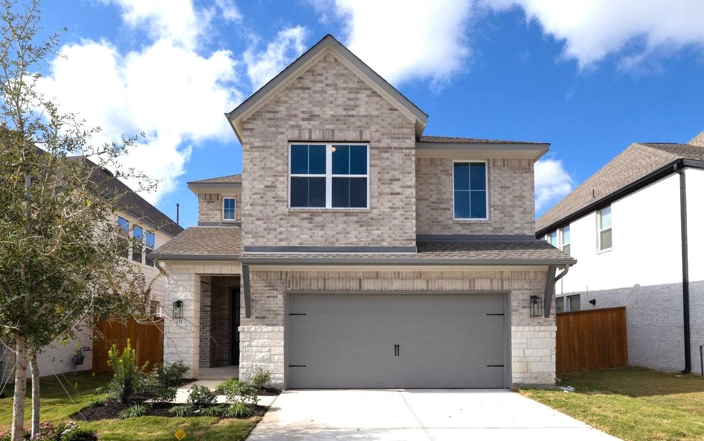 137 Emerald Grove Dr