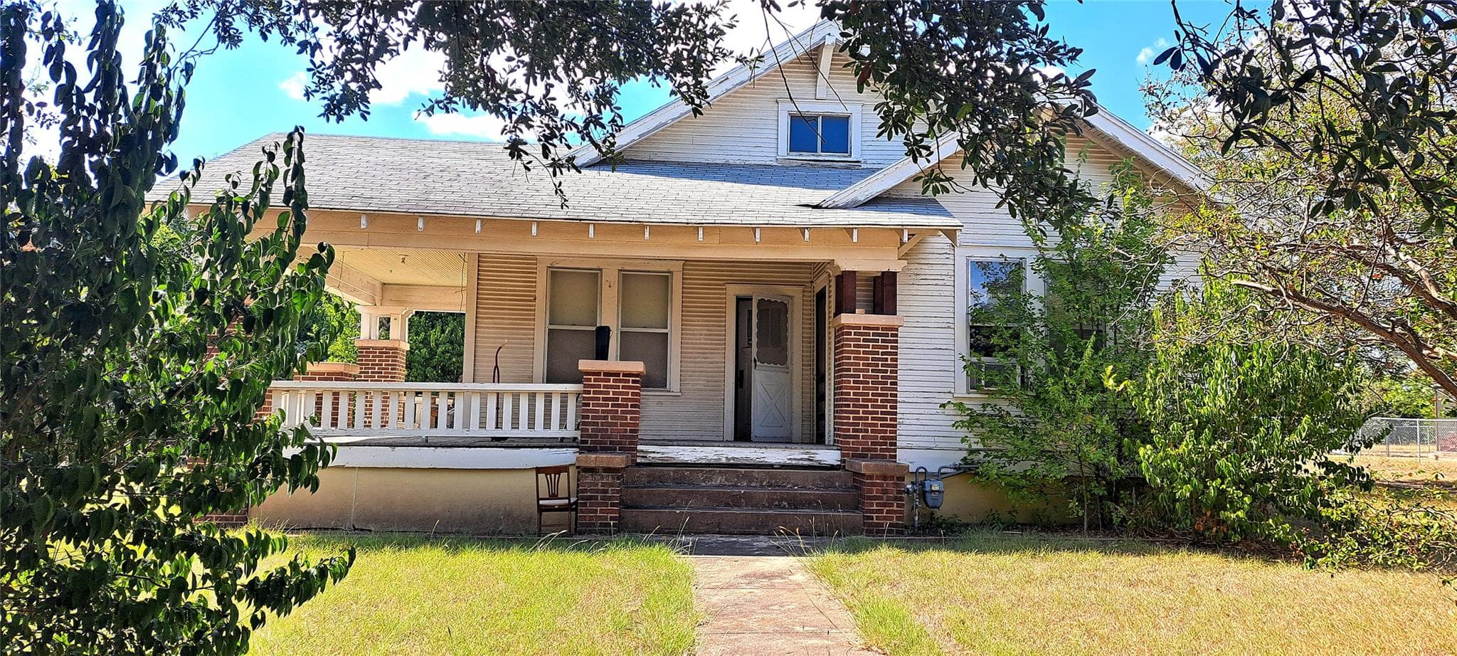 507 Sloan St