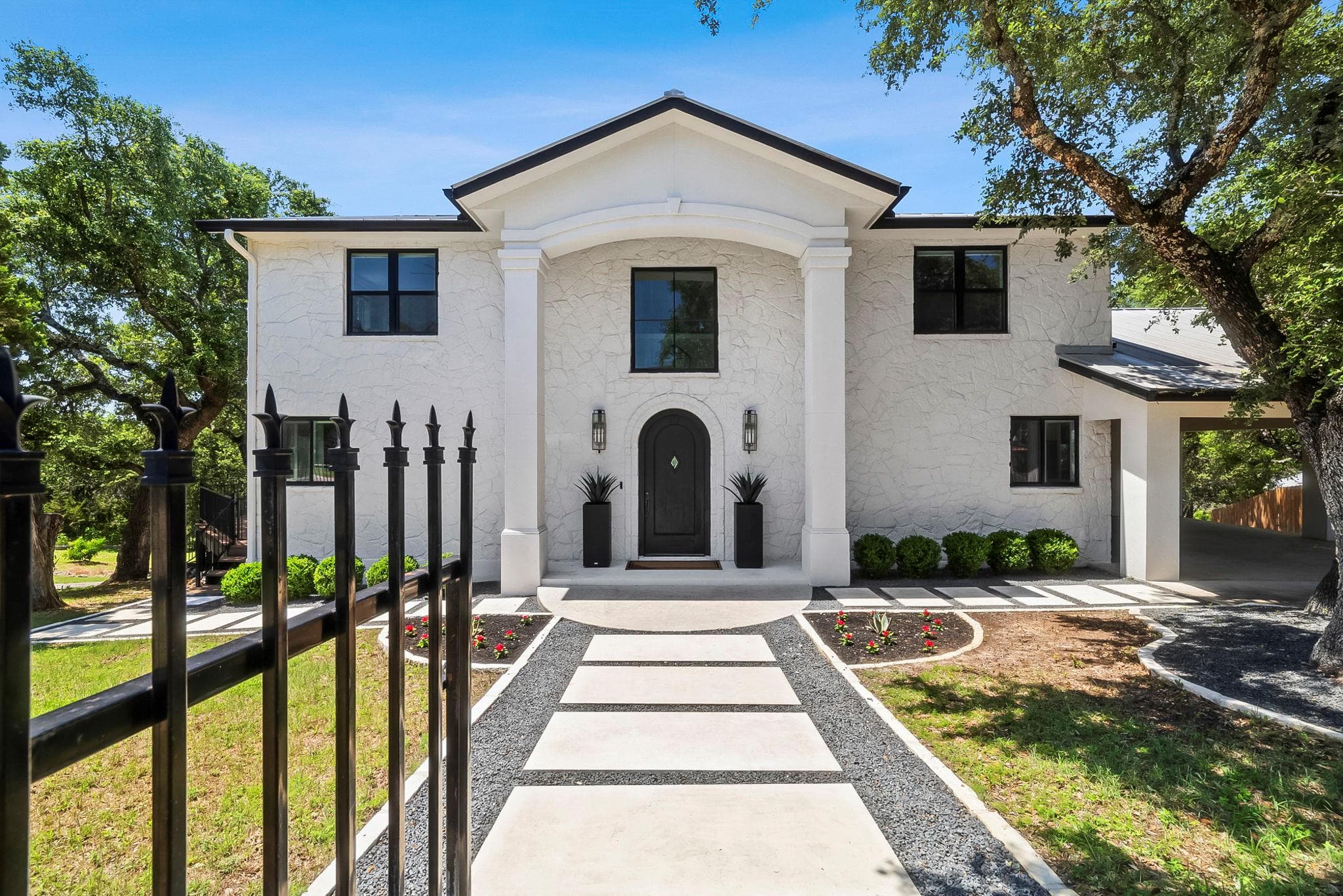 1242 STAGECOACH DR Dr