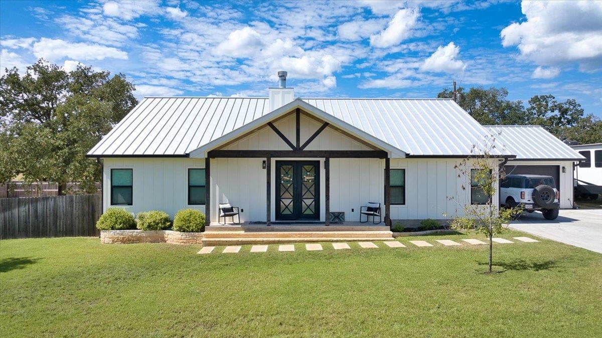 3411 Concho Trl