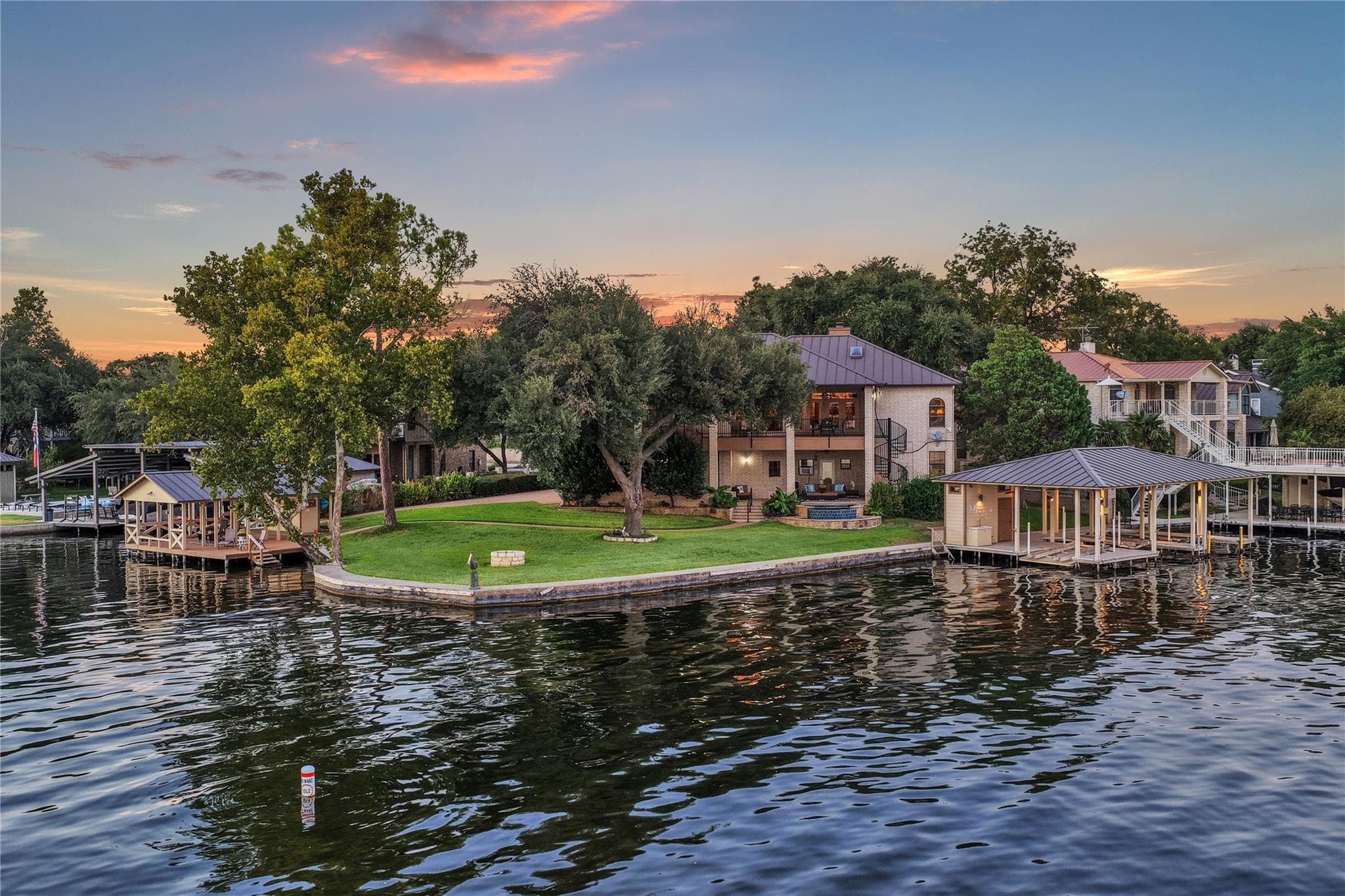 2240 Fred Woods Dr
