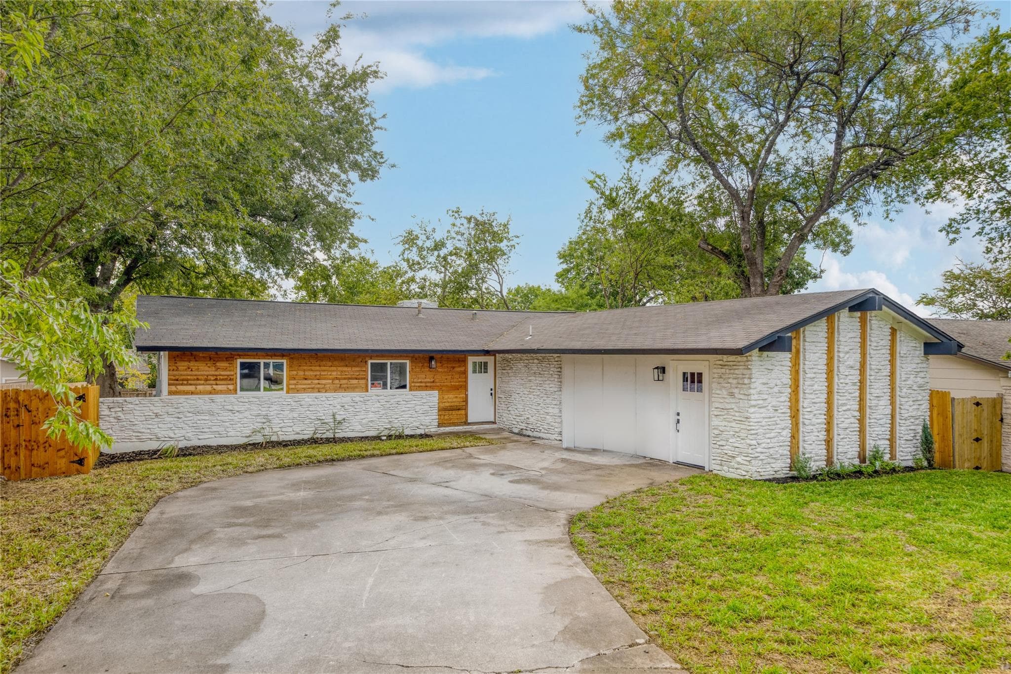 6907 Tulane Dr