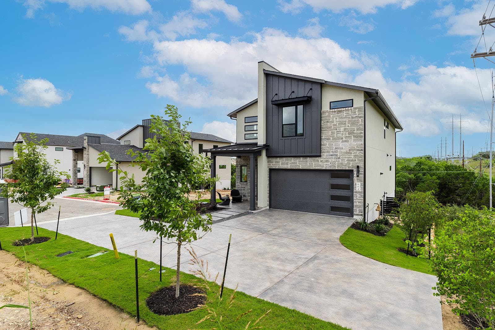 604 Grapeleaf Dr