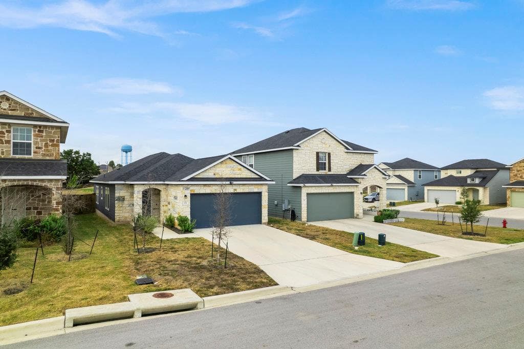 104 Katie Elder Dr