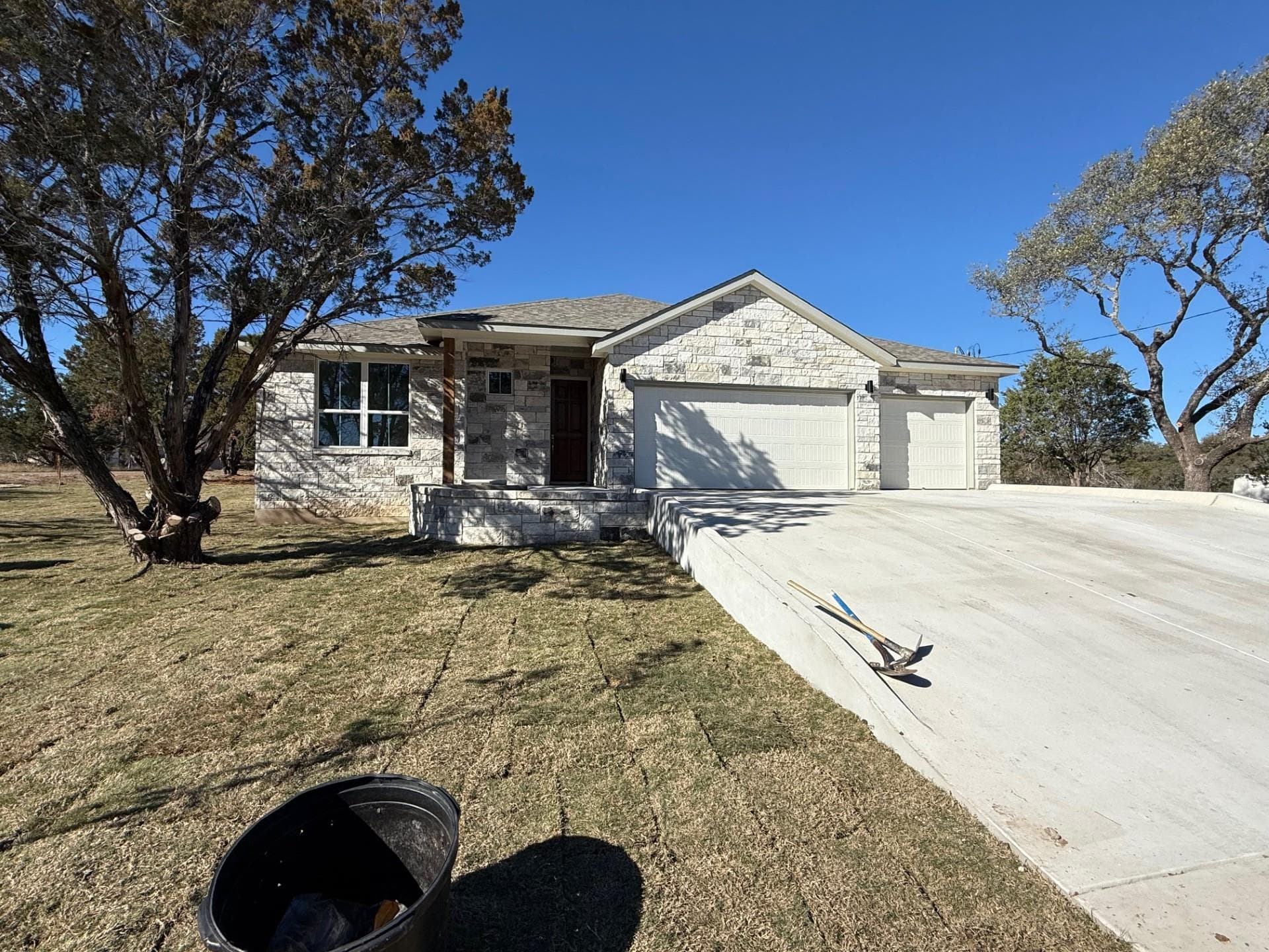 112 Broken Bow St