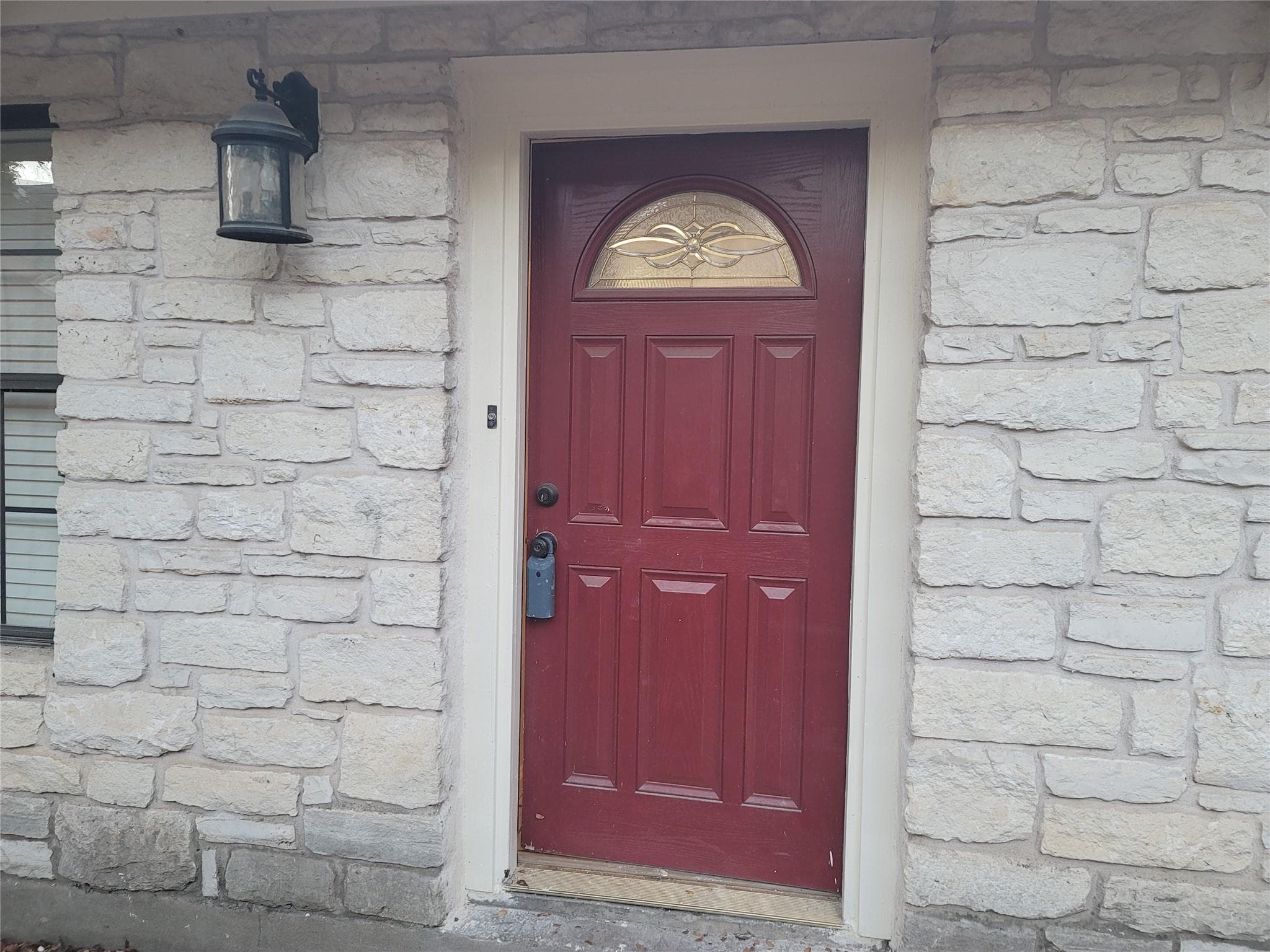 306 E Anderson Ave