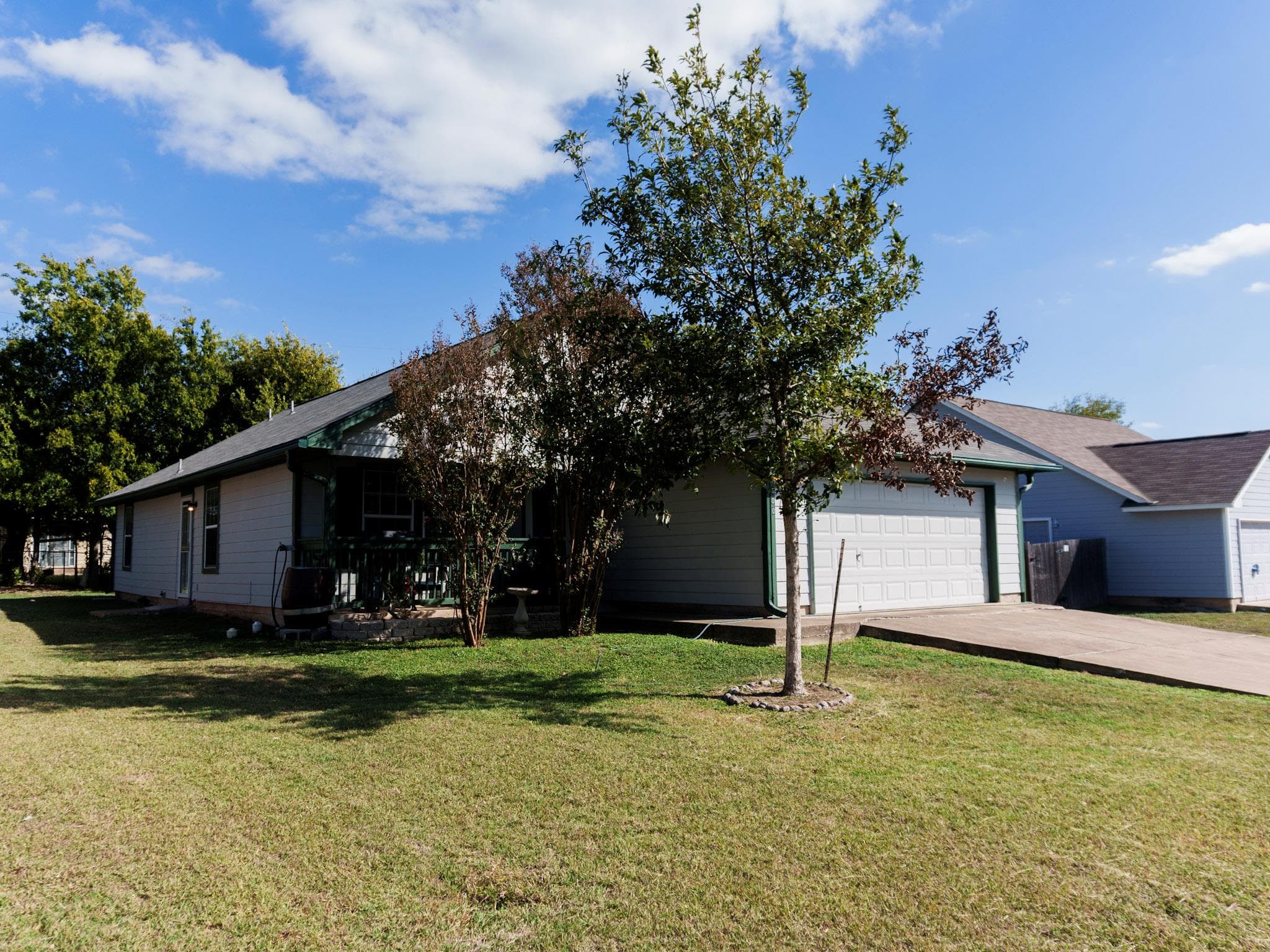 800 Debra Dr