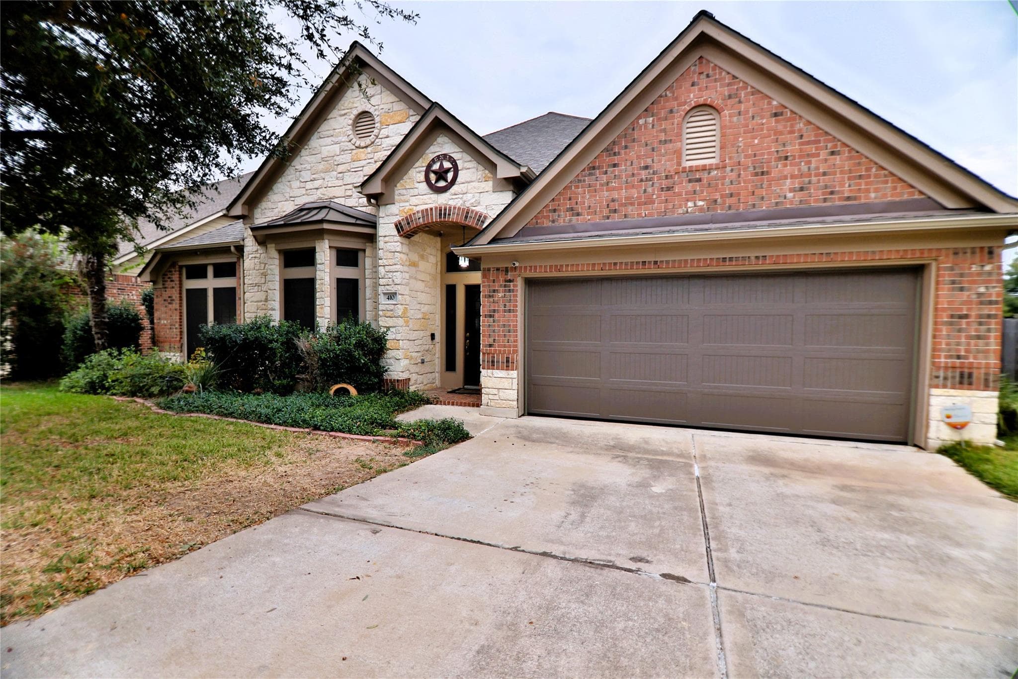 410 Olmos Dr