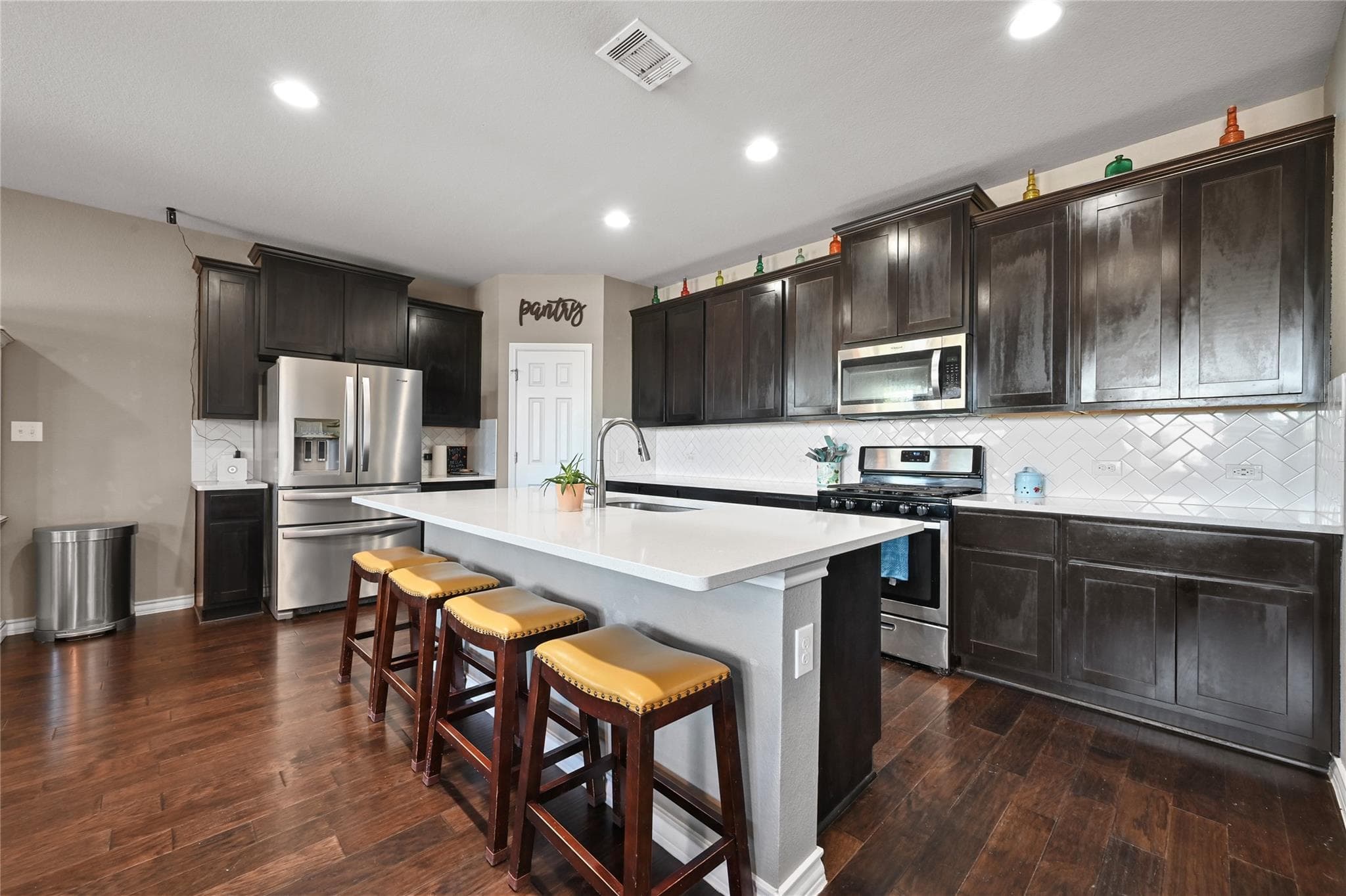 160 Thornless Cir