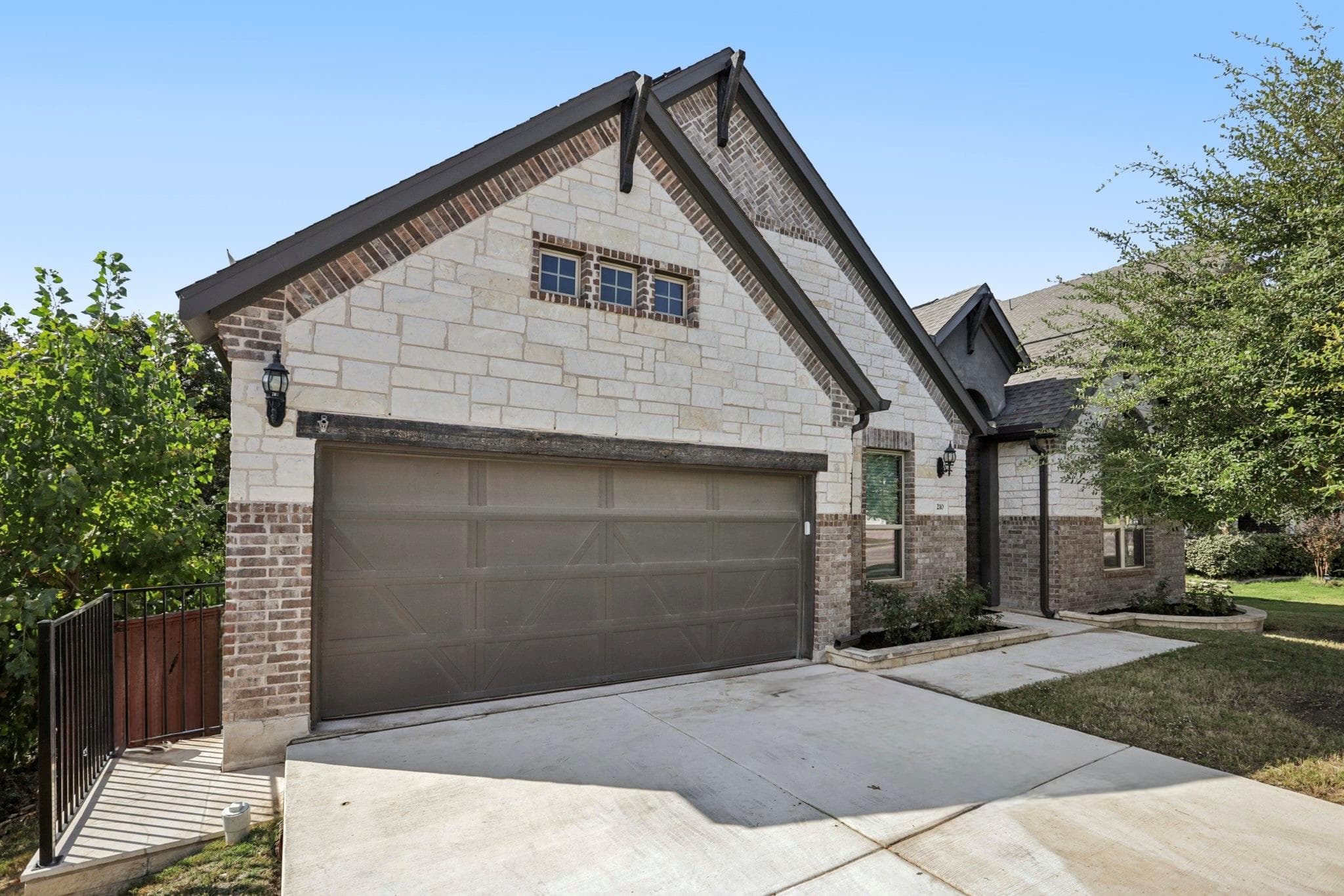 210 Barton Run Dr