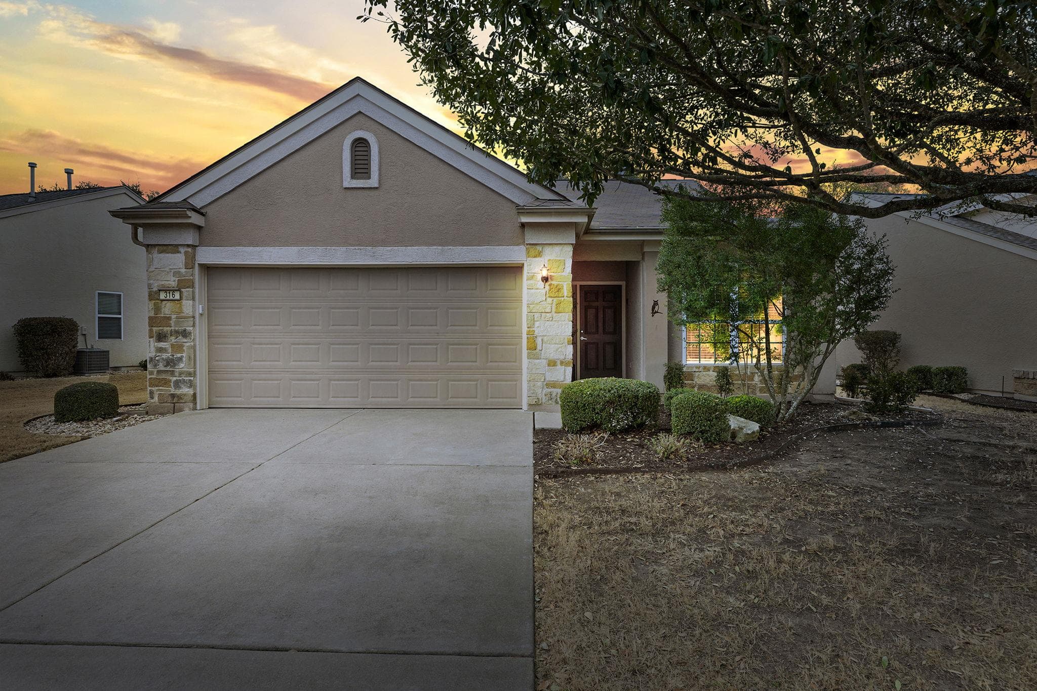 316 Crockett Loop