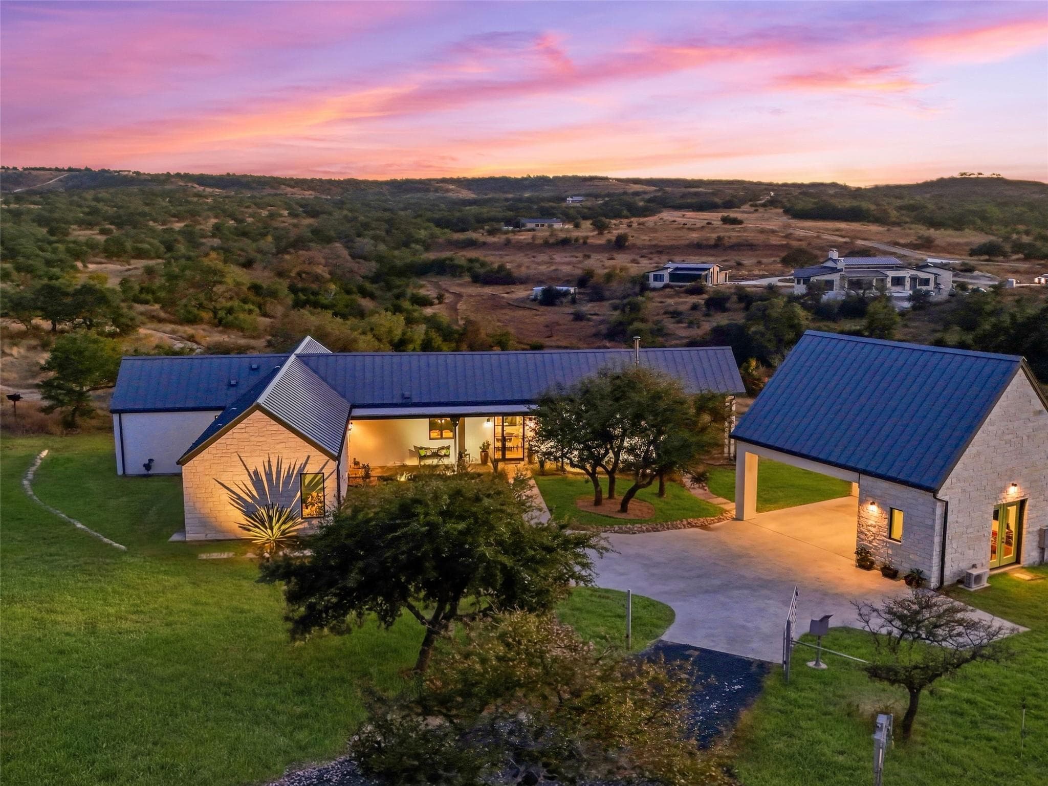577 Cattle Creek Rd