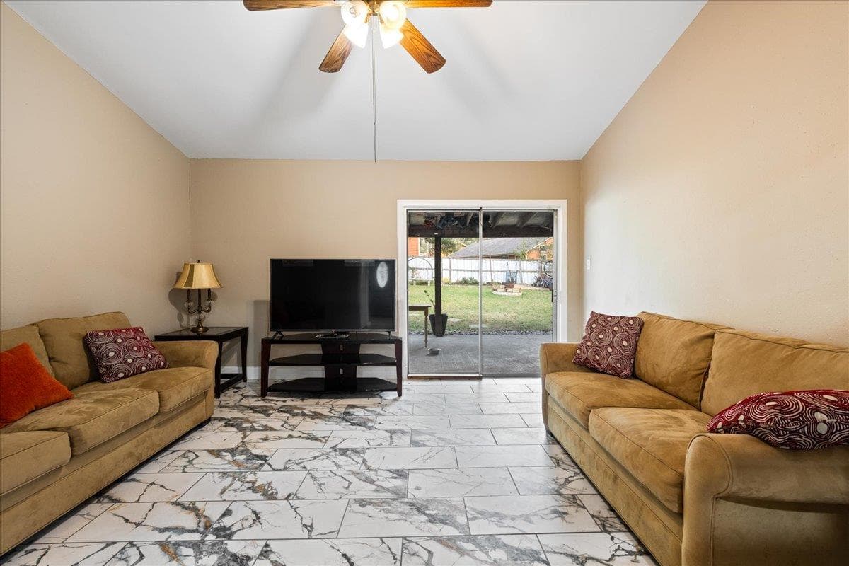 5105 Palo Blanco Ln