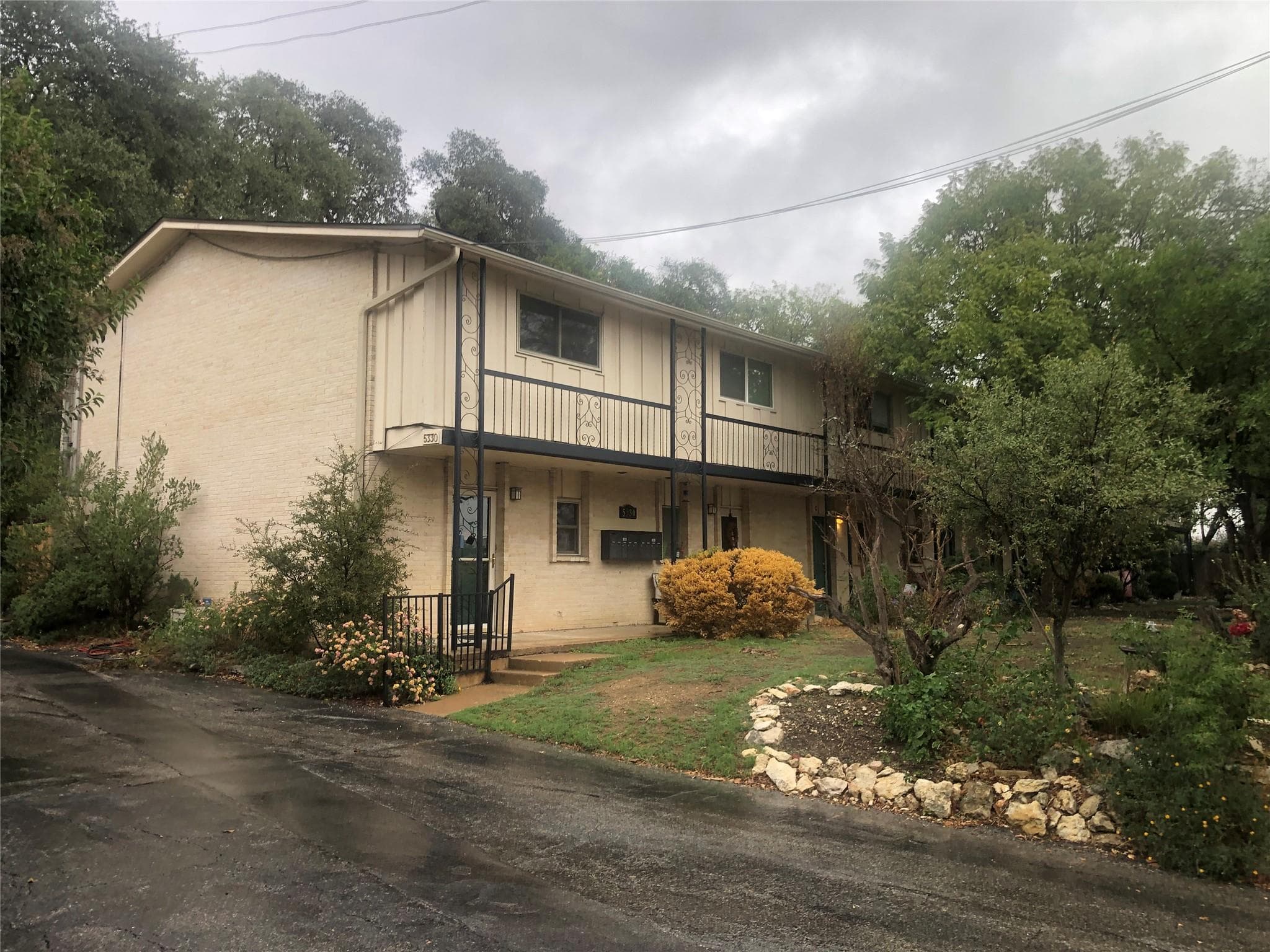 5330 Balcones Dr #A