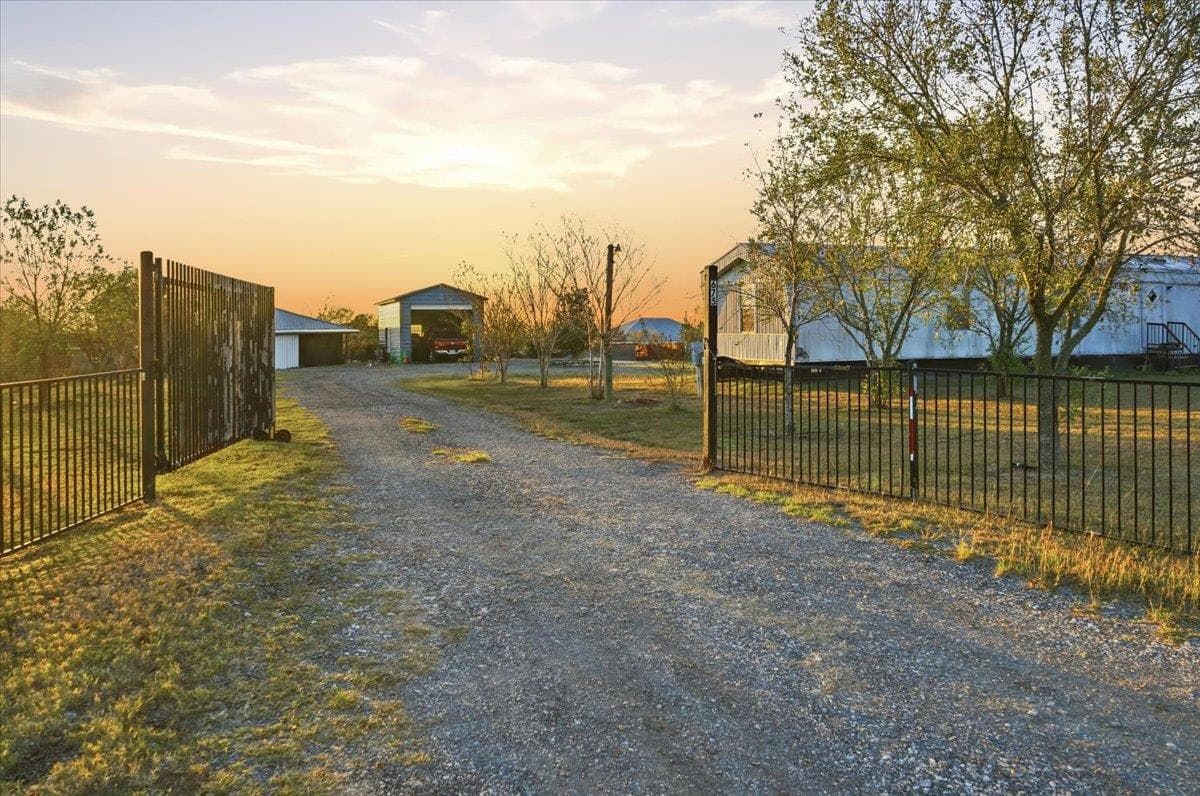 675 Highland Ranch Way