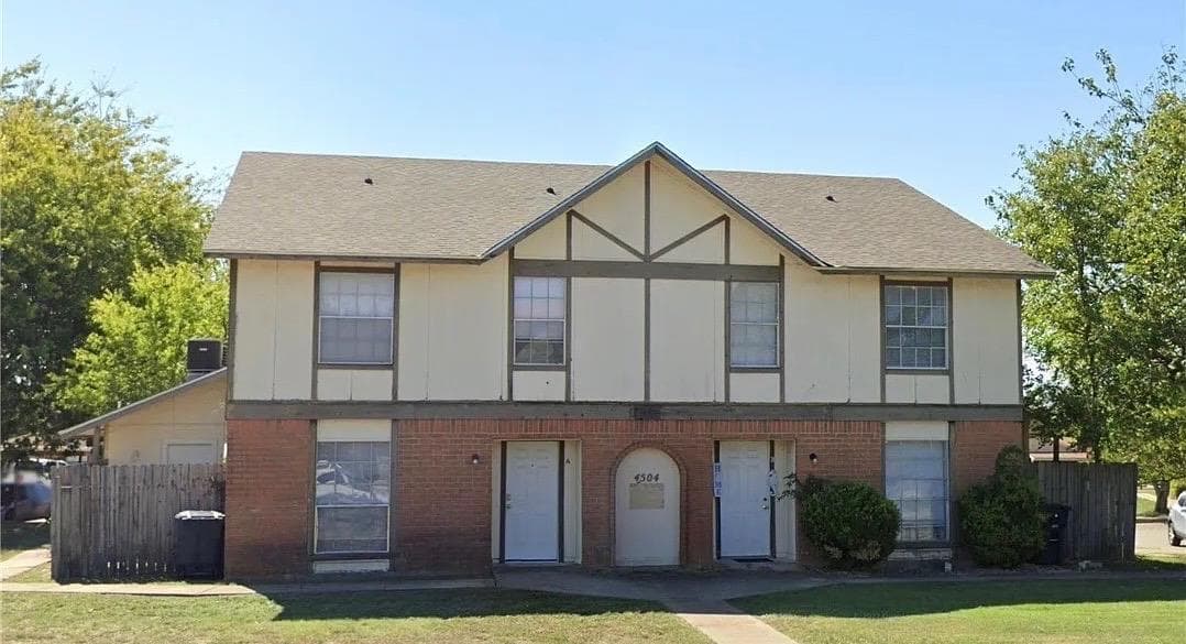 4504 Hunt Cir