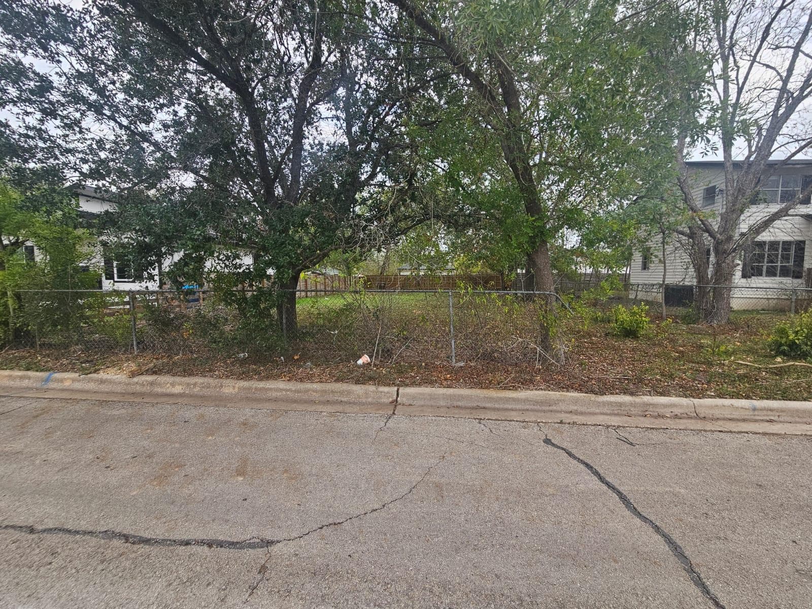 514 San Saba St