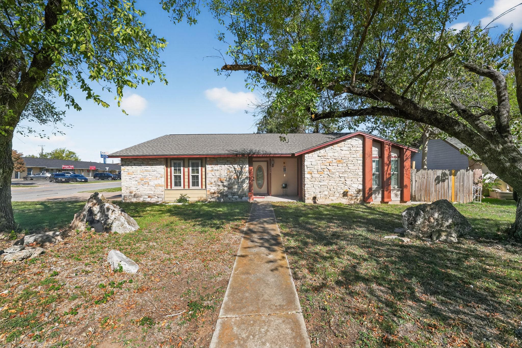 1209 Sagebrush Dr