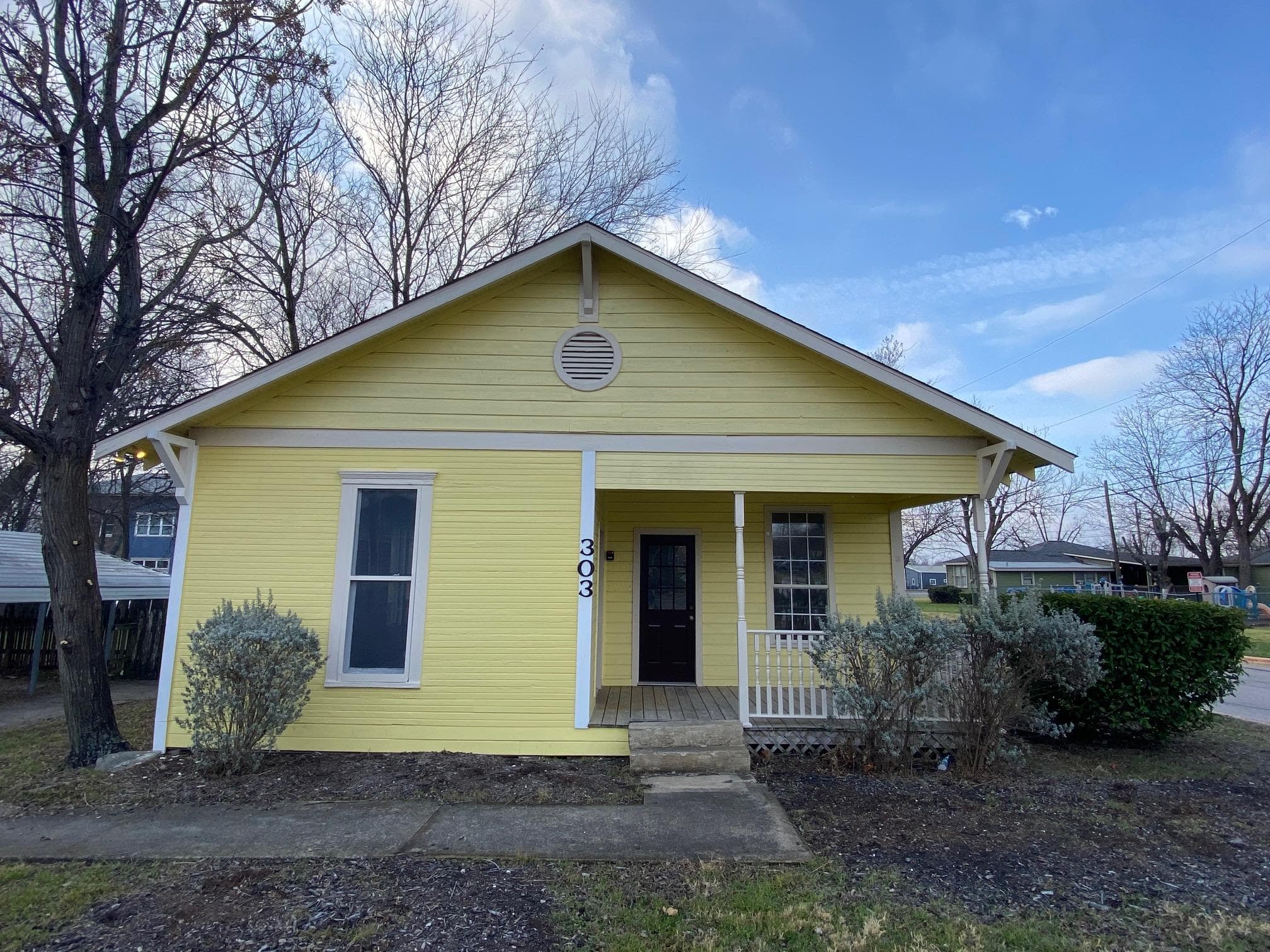 303 Taylor St