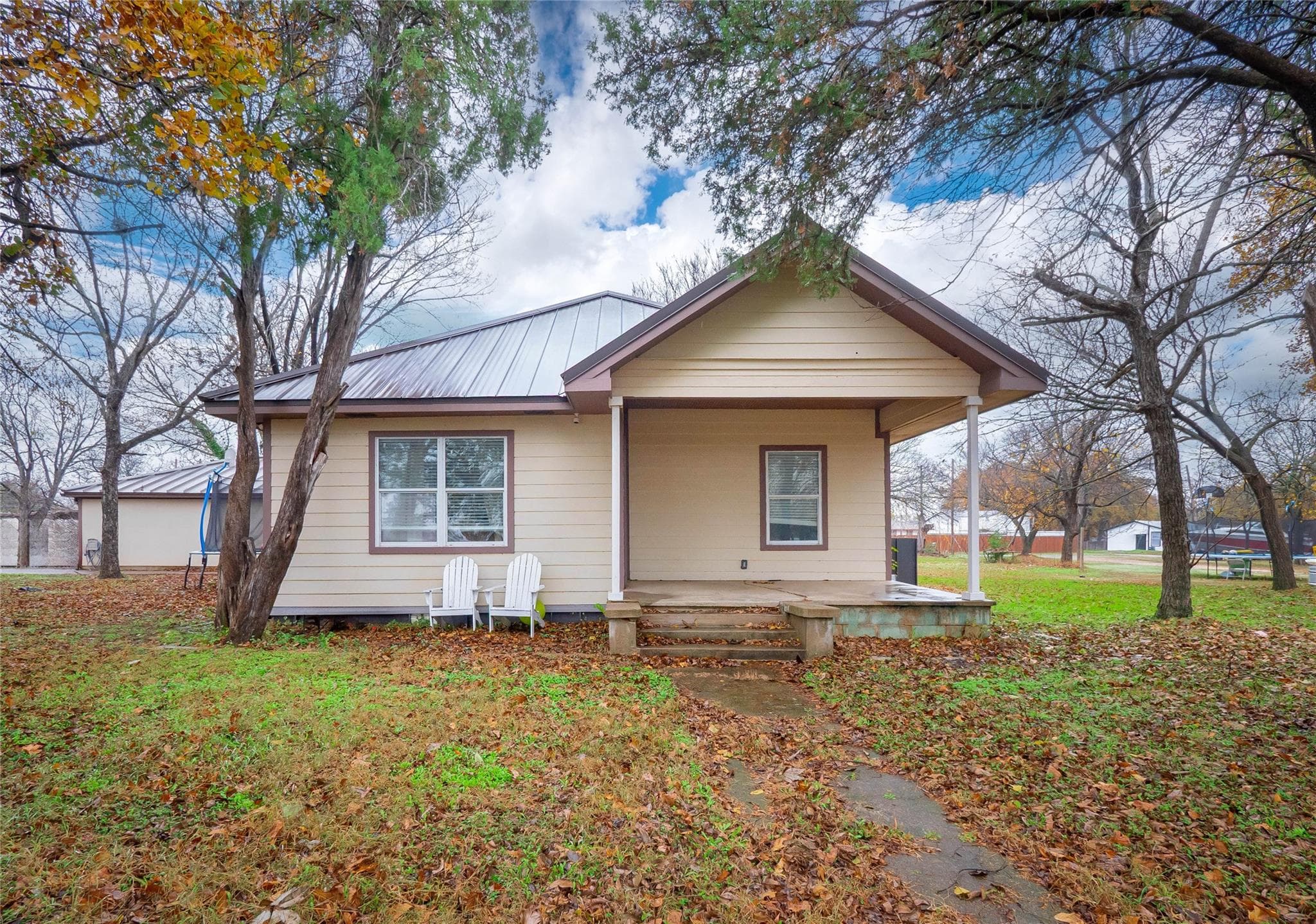 1209 New Dallas Hwy