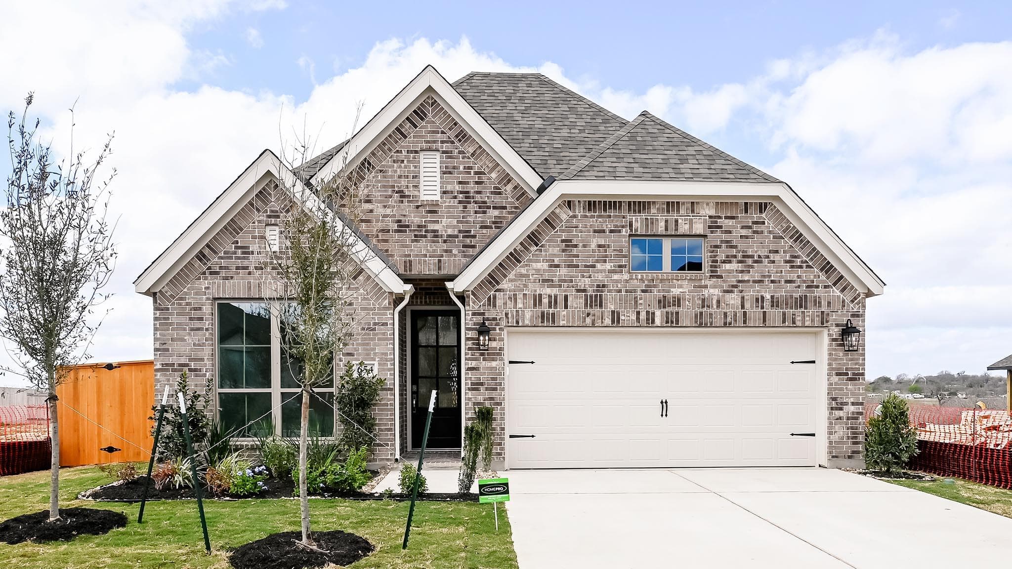 654 Bay Breeze Dr