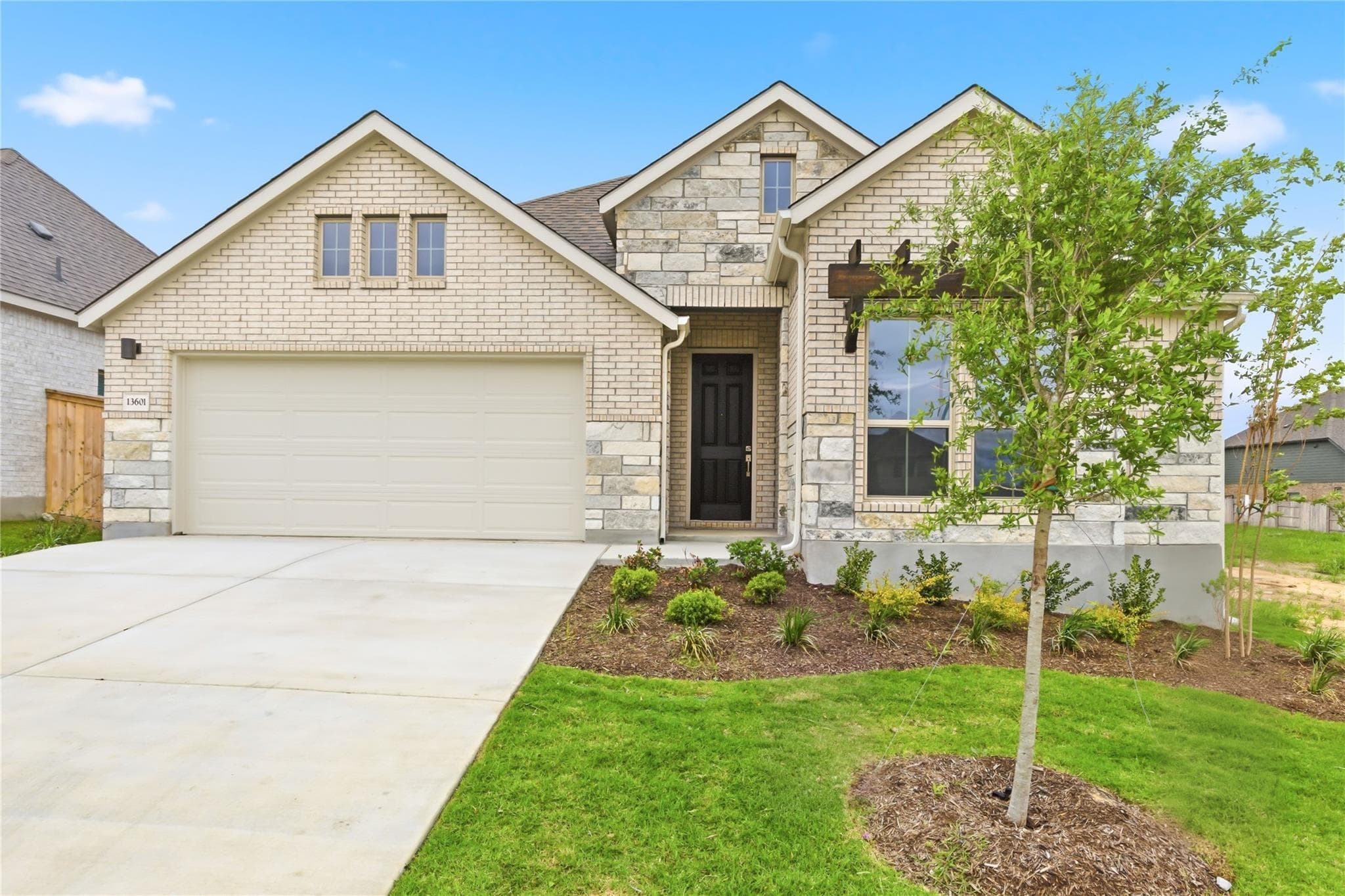 13601 Hamilton Hart Dr