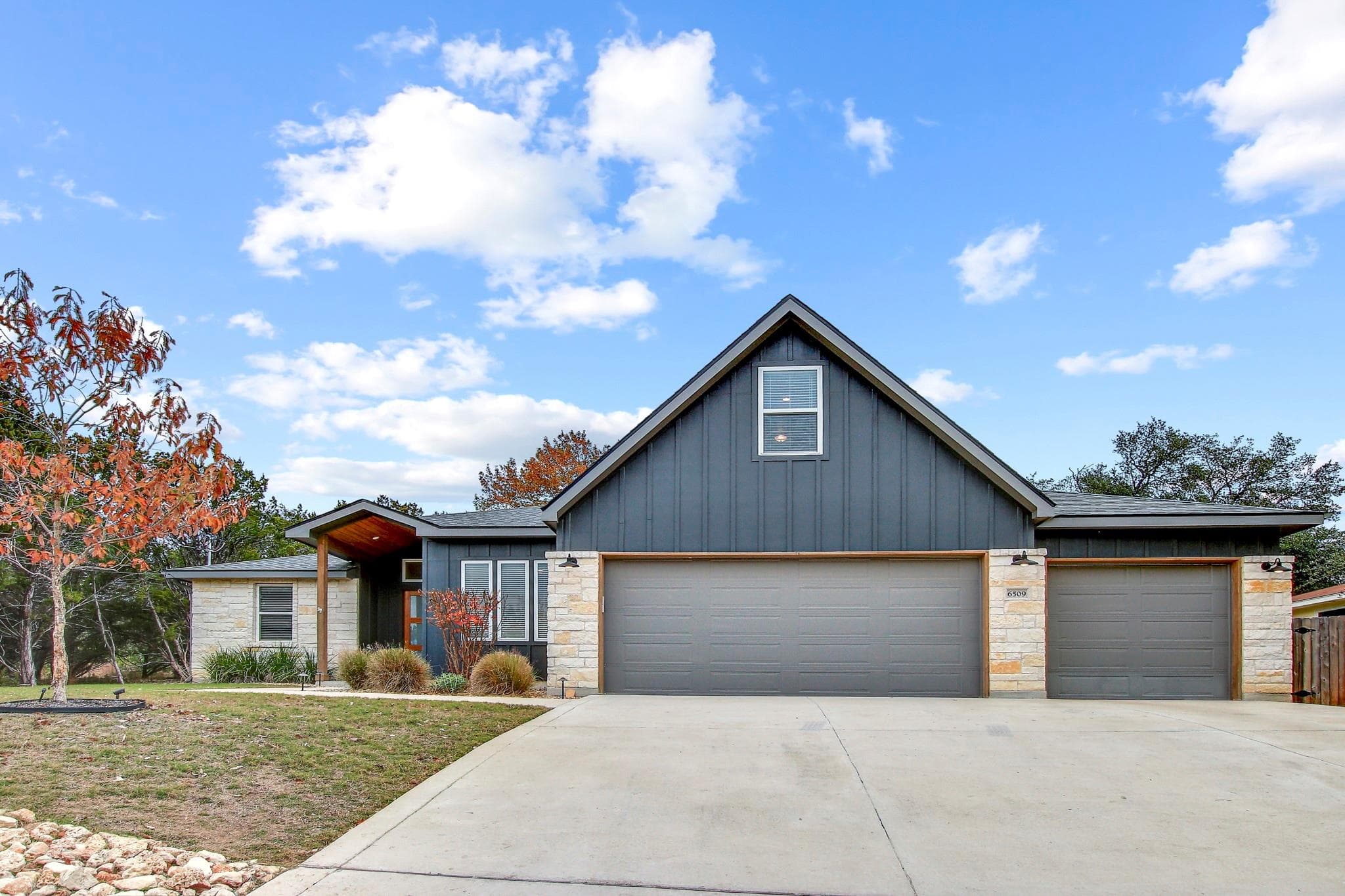 6509 Shady Ln